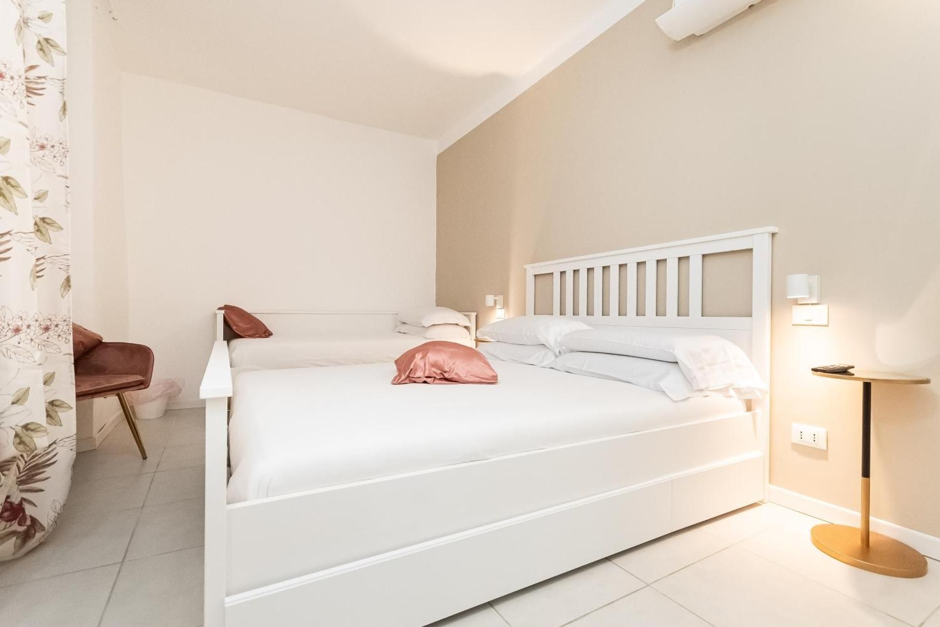 Deluxe Double Room with Extra Bed