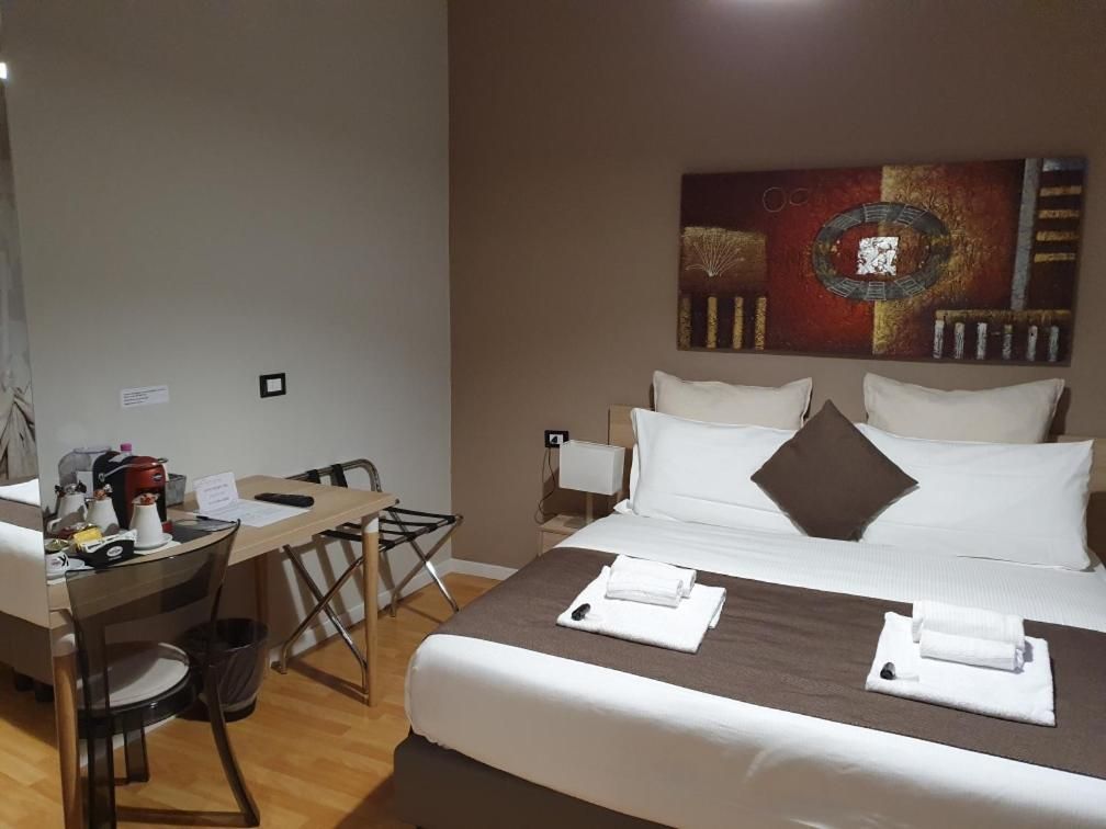 Quadruple Room with Private Bathroom