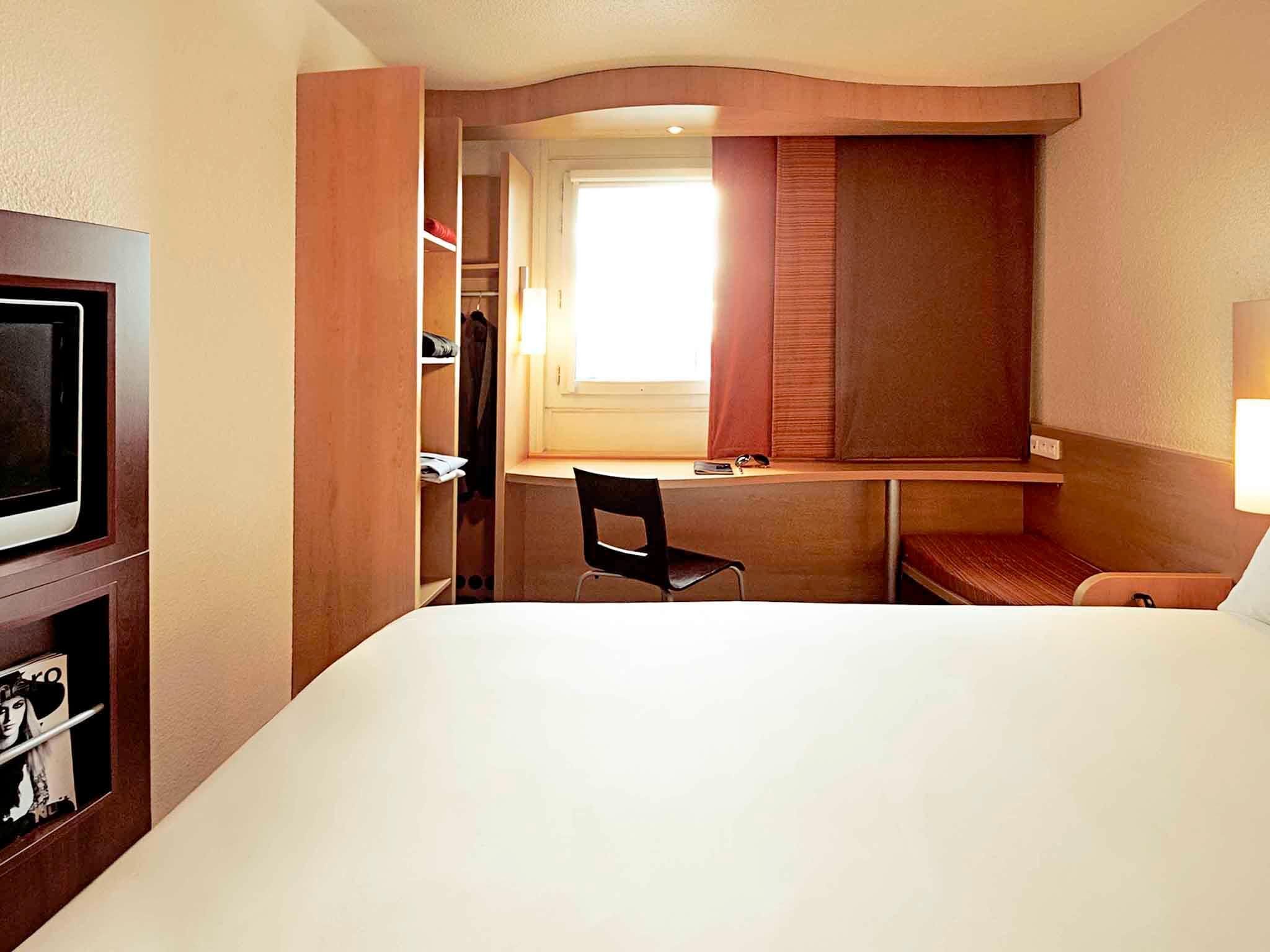Standard Non Smoking Room with 1 double bed