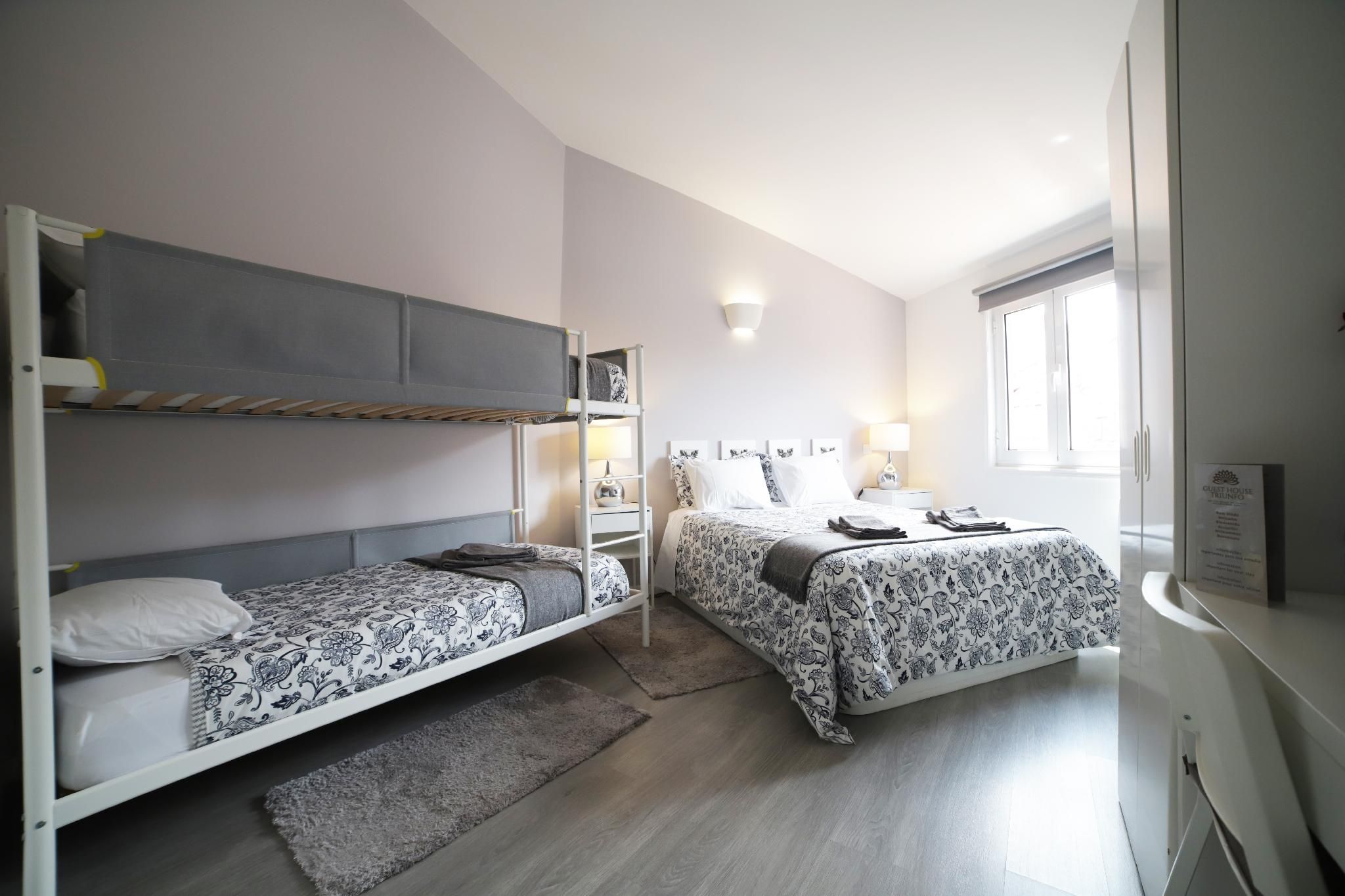 Famille Room