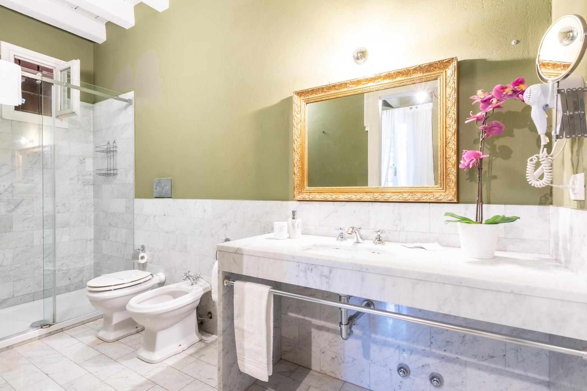 Milan Stay - Alzaia Naviglio Grande Studio with Garden View 2