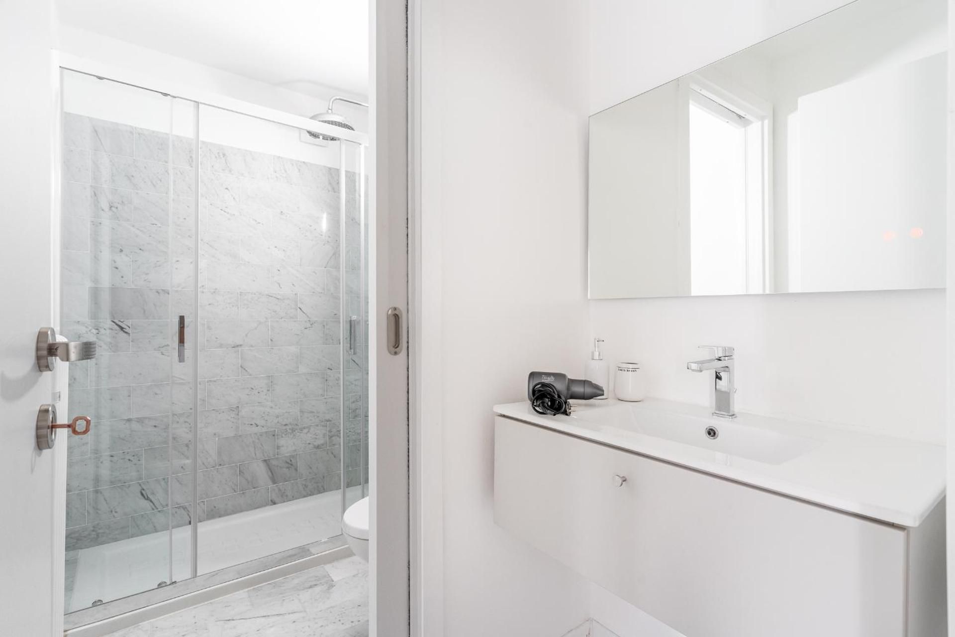 Milan Stay - Alzaia Naviglio Grande DELUXE APARTMENT 2