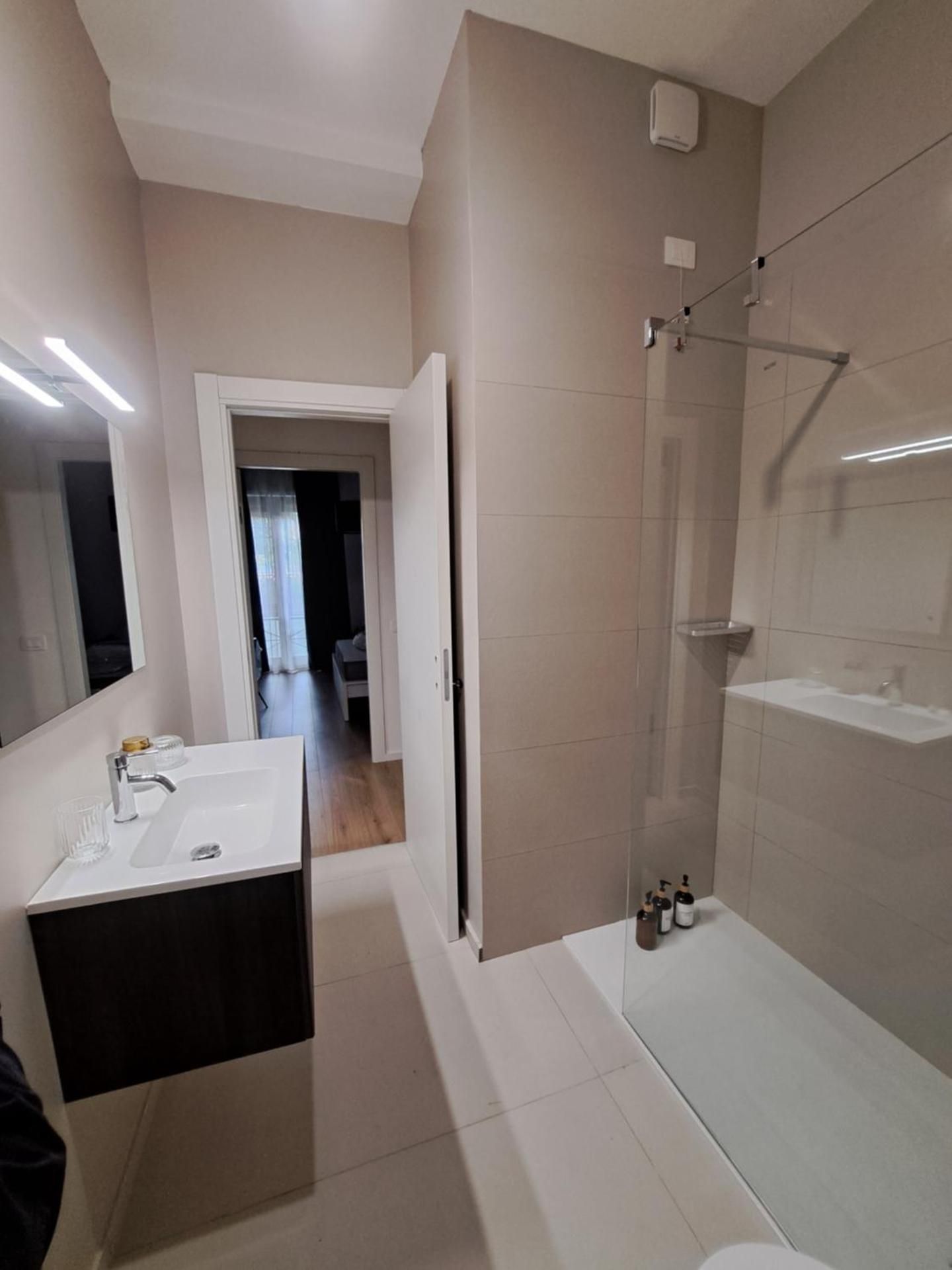 Quadruple Room with Private External Bathroom