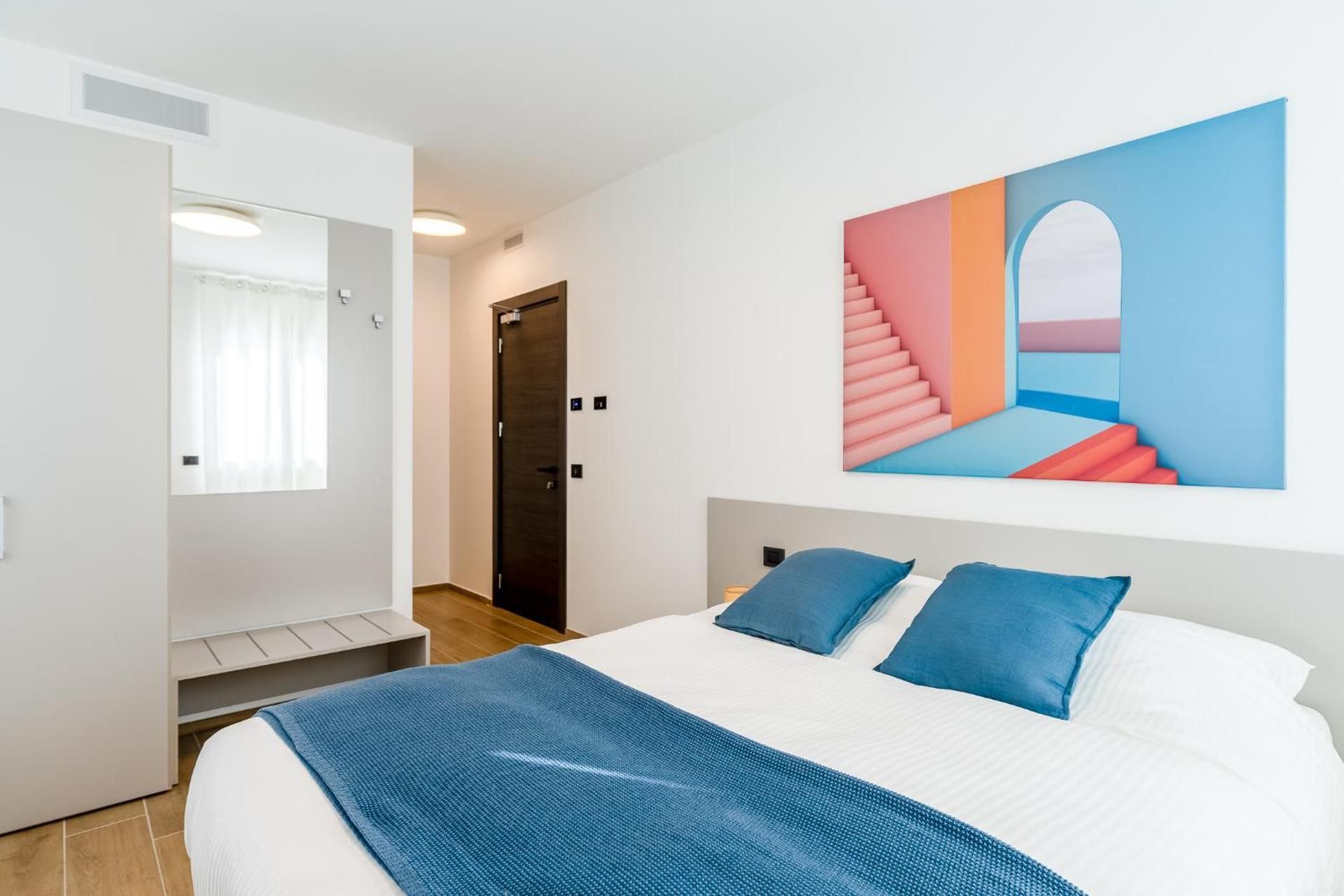 Villa Grace Milan Double or Twin Room with Private Bathroom