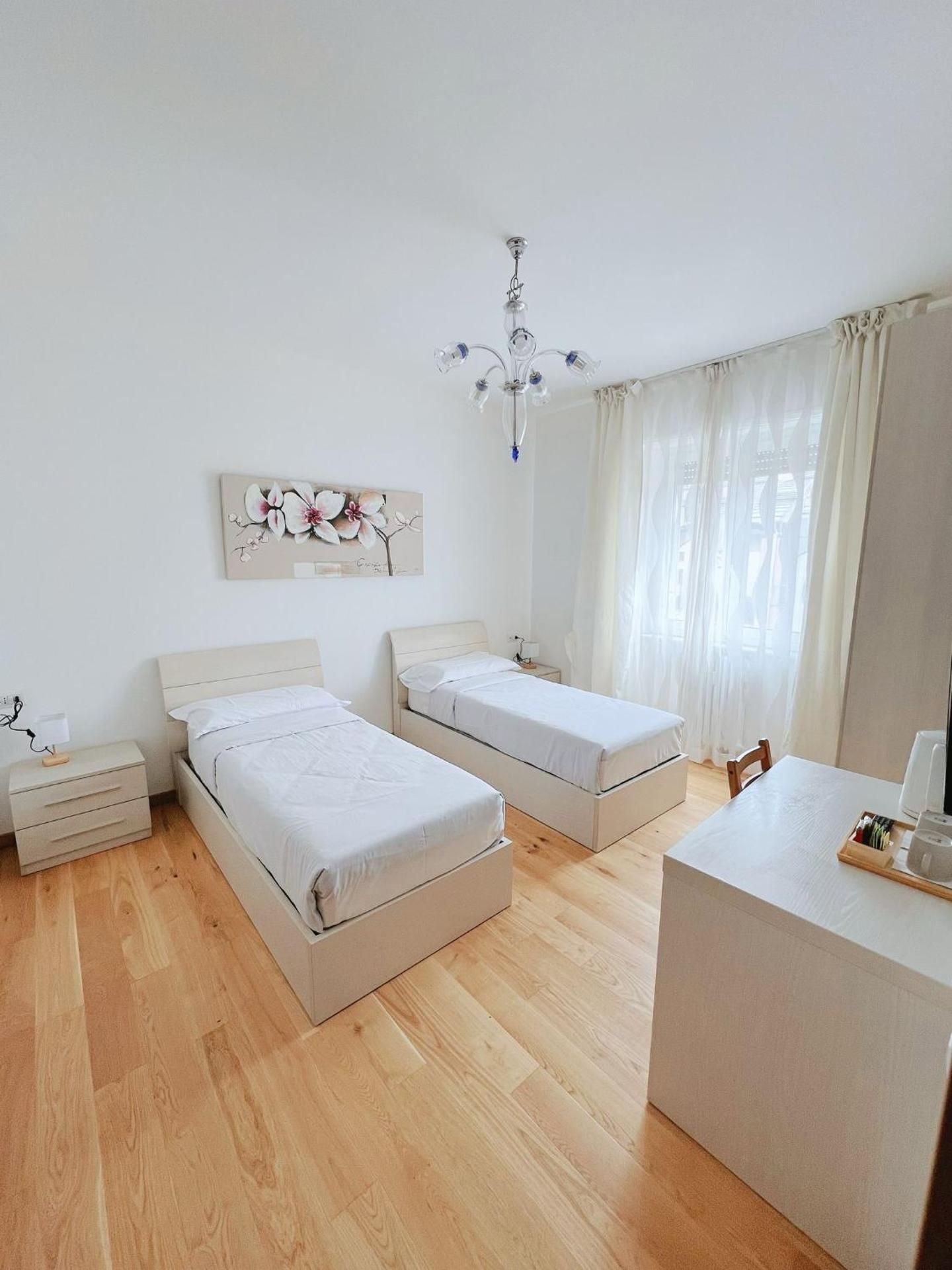 Seveso Milan Central Rooms Twin Room with Private Bathroom 2