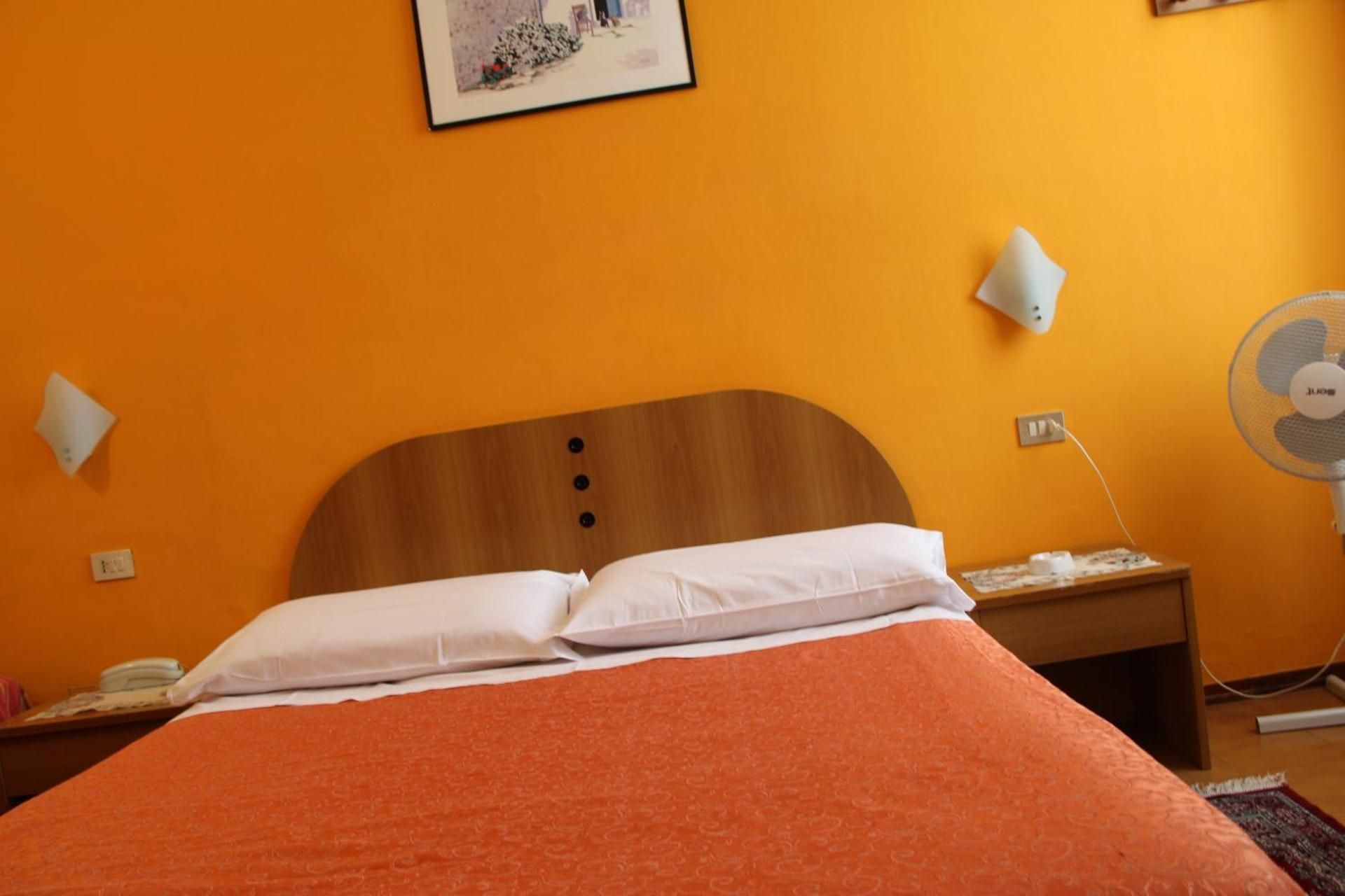 Hotel Tirreno Standard Double Room with Shared Bathroom