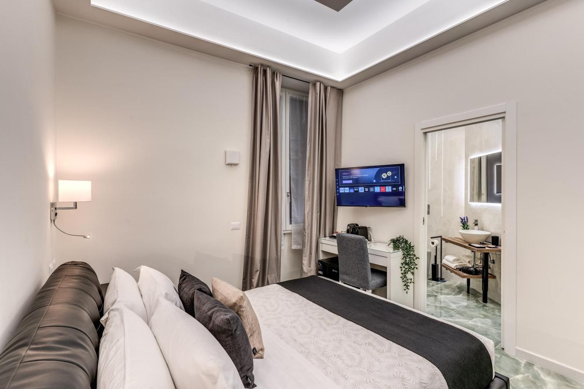 Triple Room with Private Bathroom