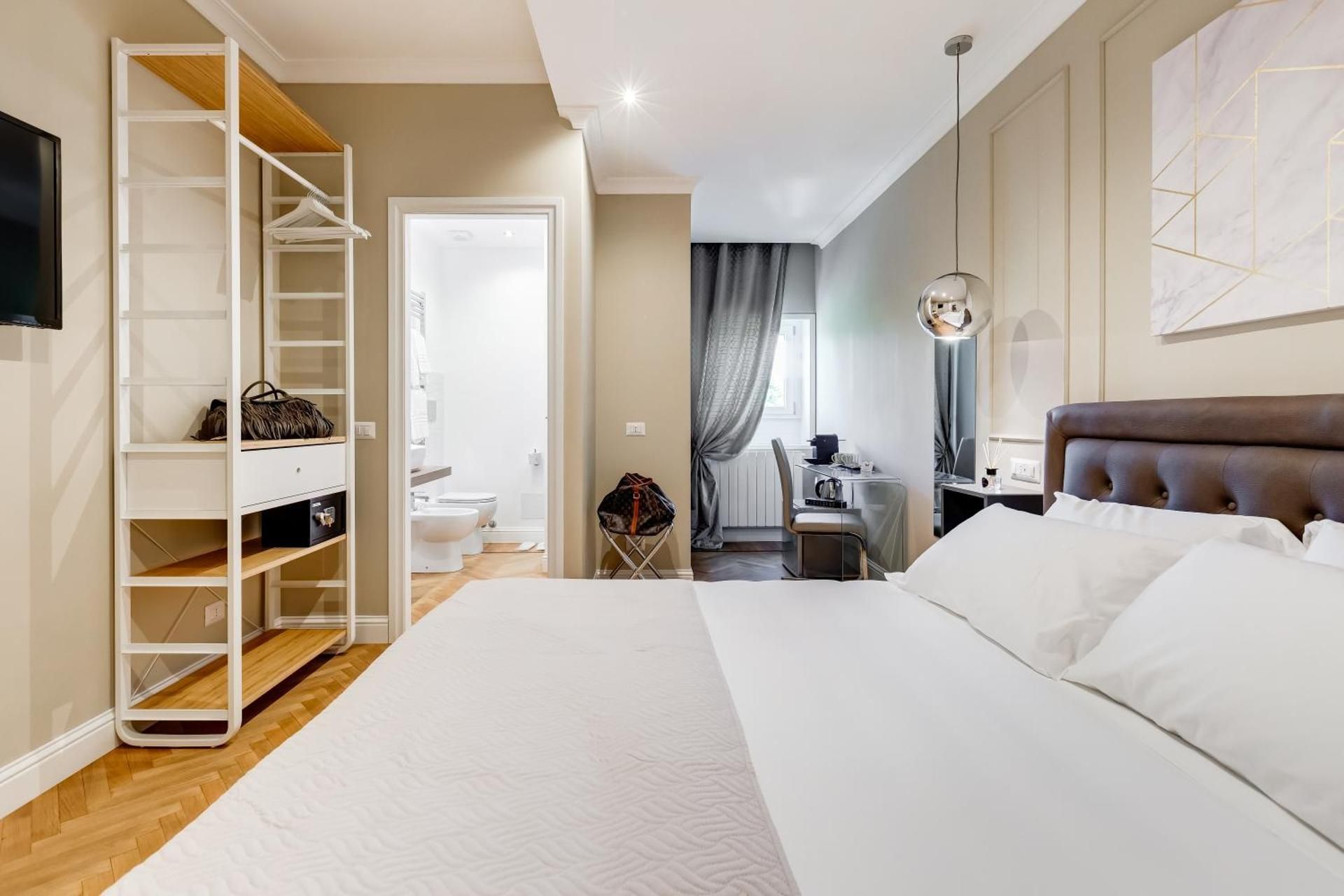 Suite with City View