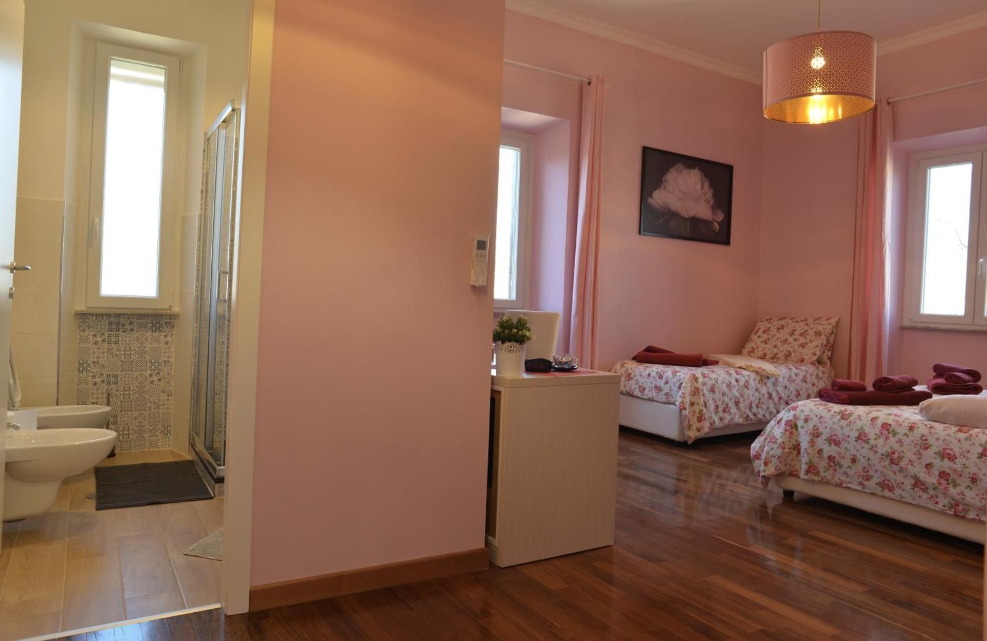 Triple Room with Private Bathroom