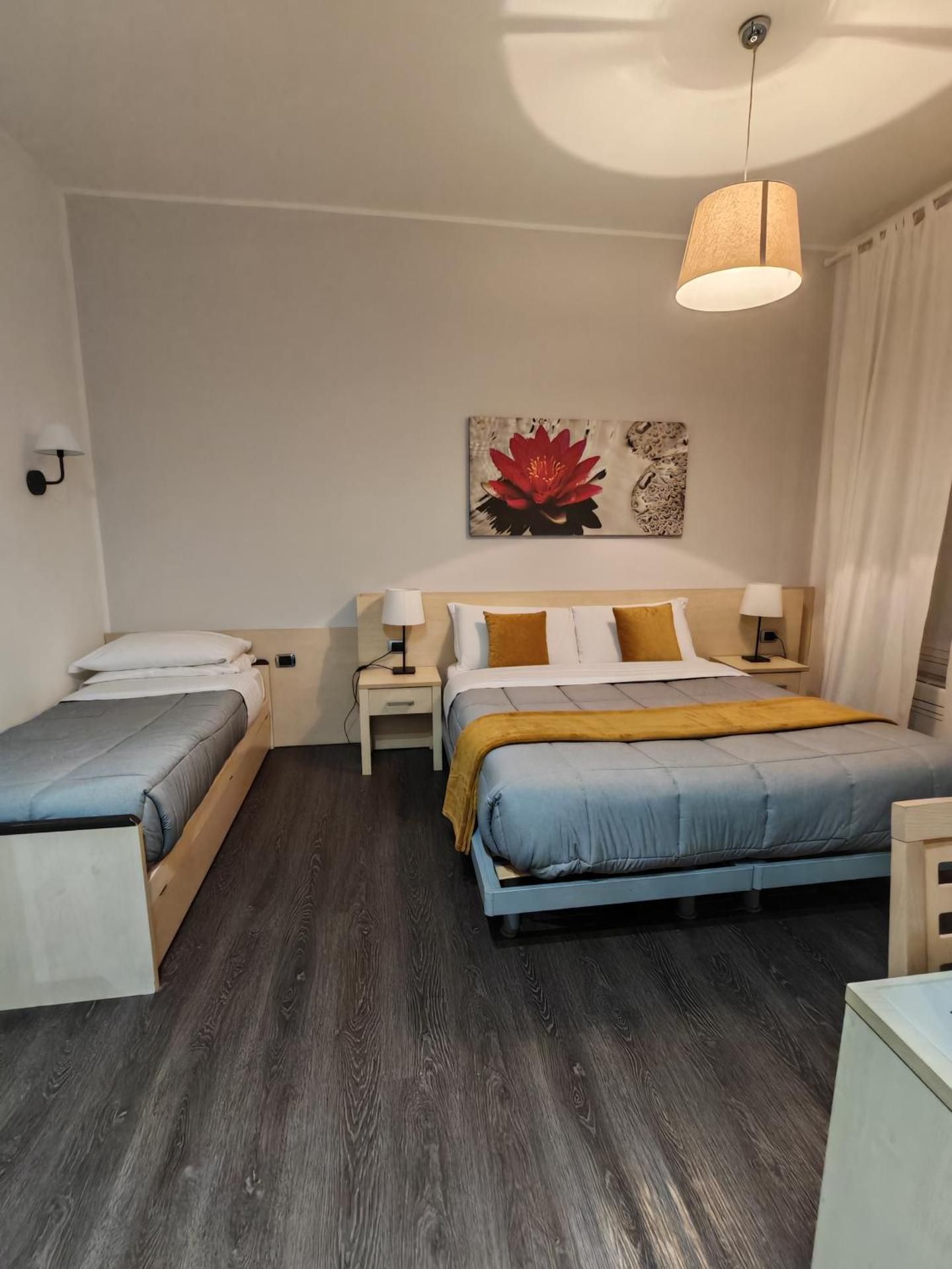 Comfort Triple Room with Shower