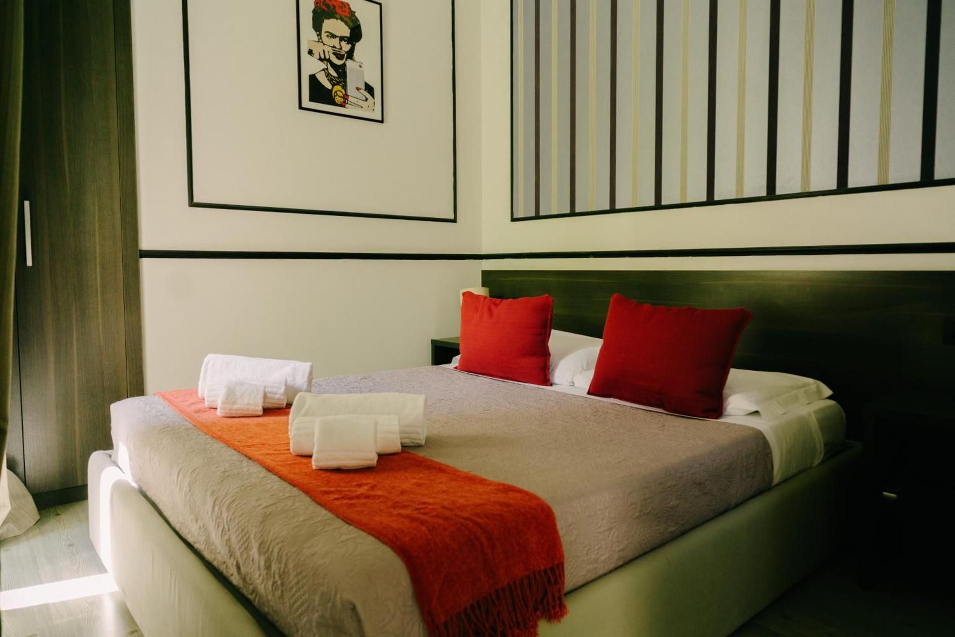 Royal Suite du Vatican Triple Room