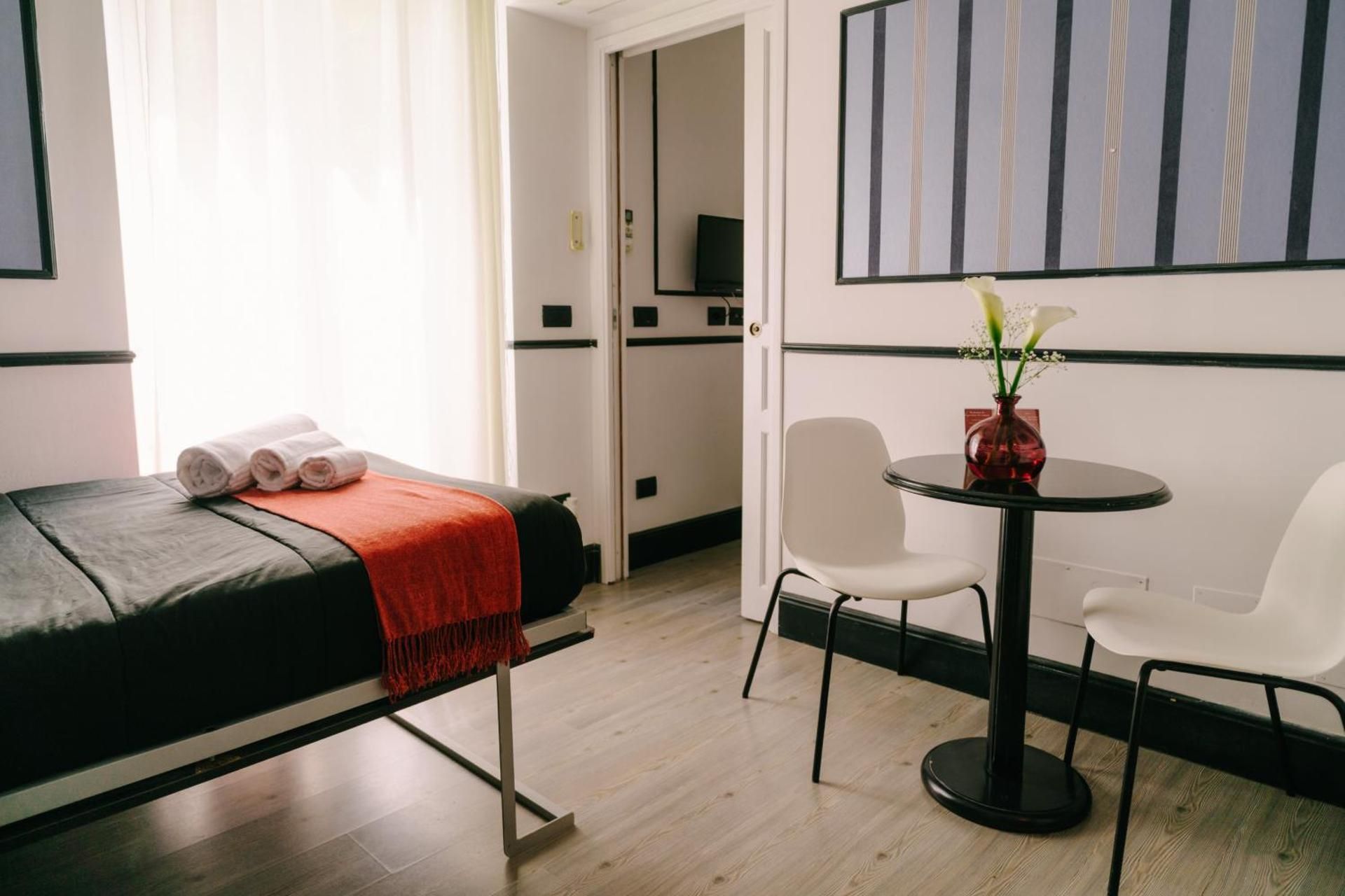 Royal Suite du Vatican Triple Room 3