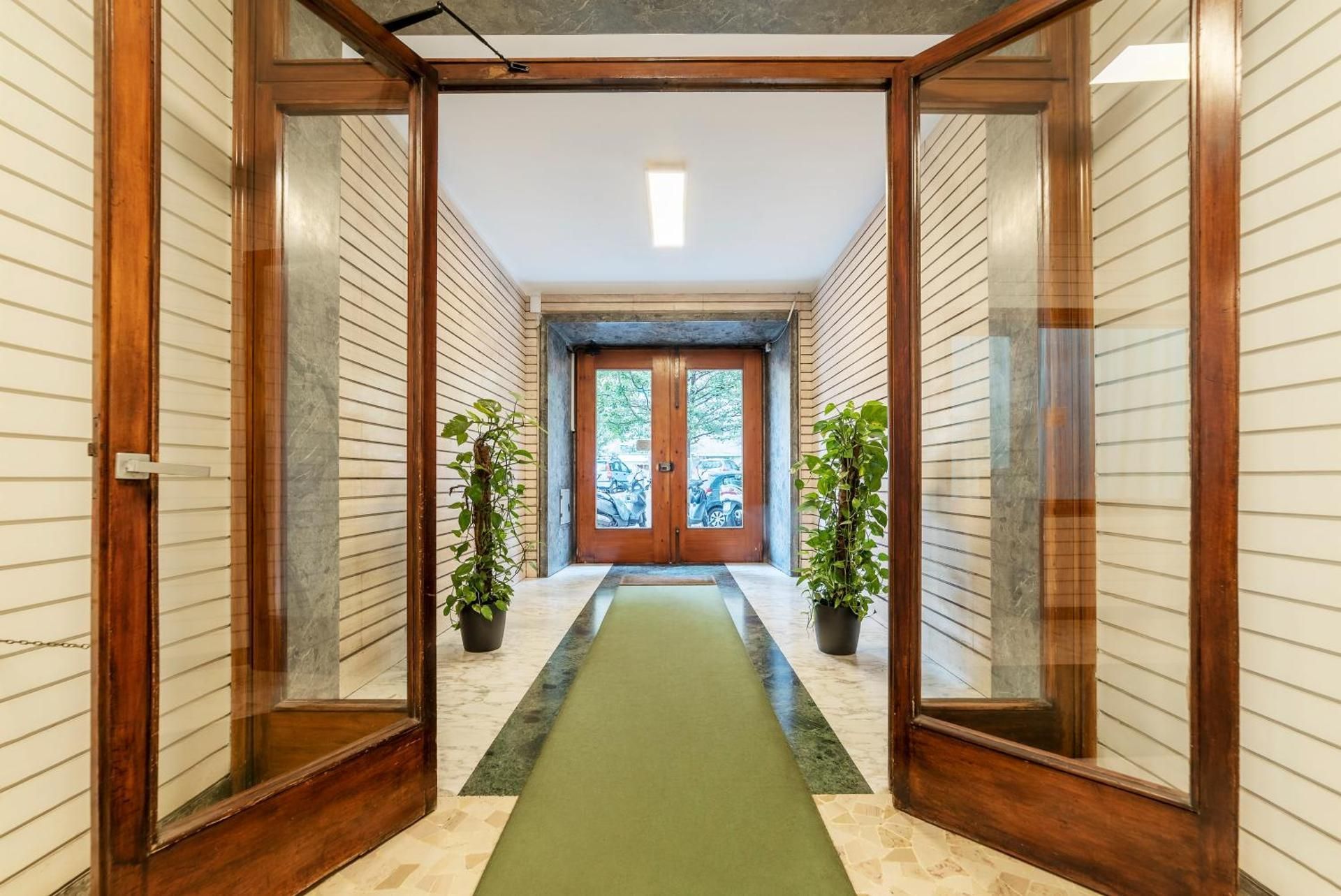 Clodia Apartments