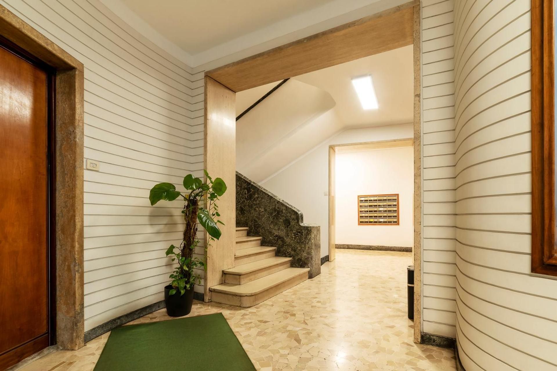 Clodia Apartments