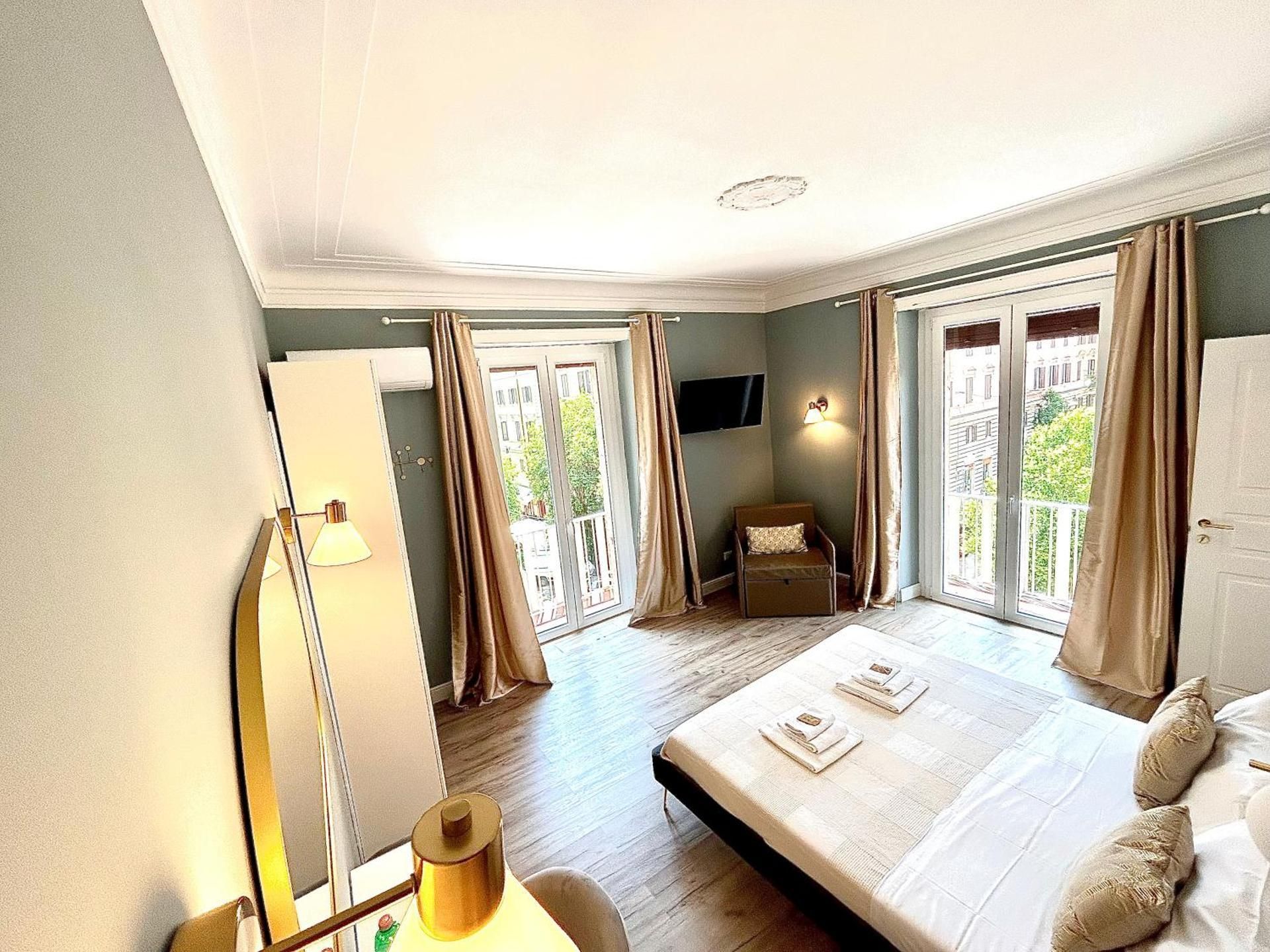 Triple Room with Balcony