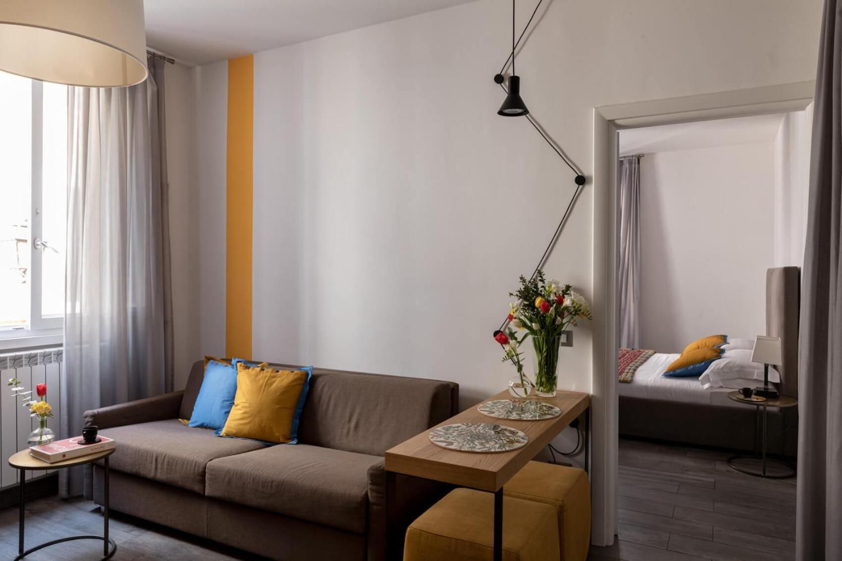 DELUXE APARTMENT
