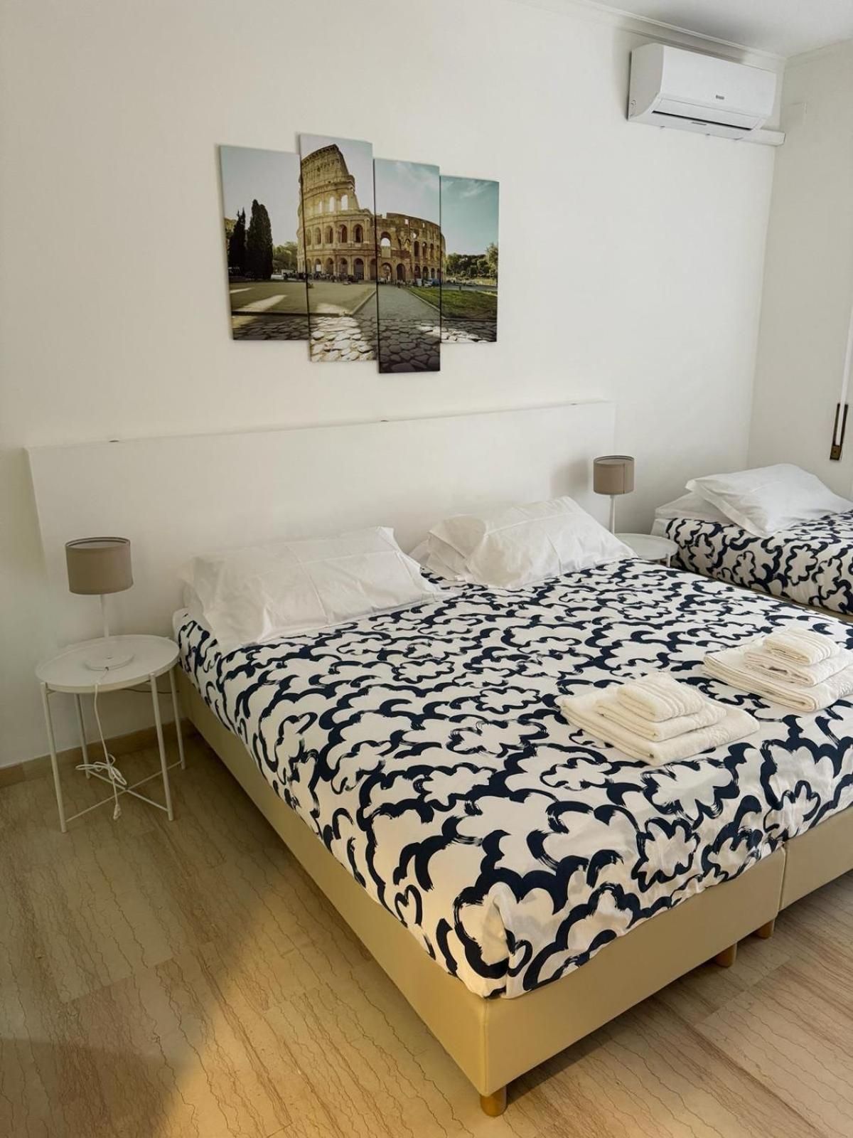 Three-Bedroom Deluxe Apartment