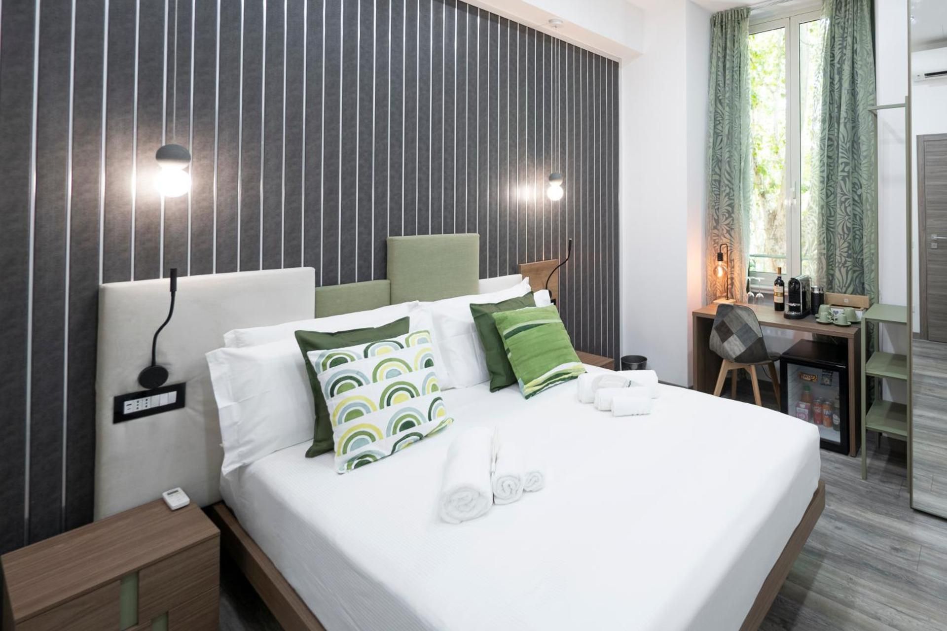 Deluxe King Room