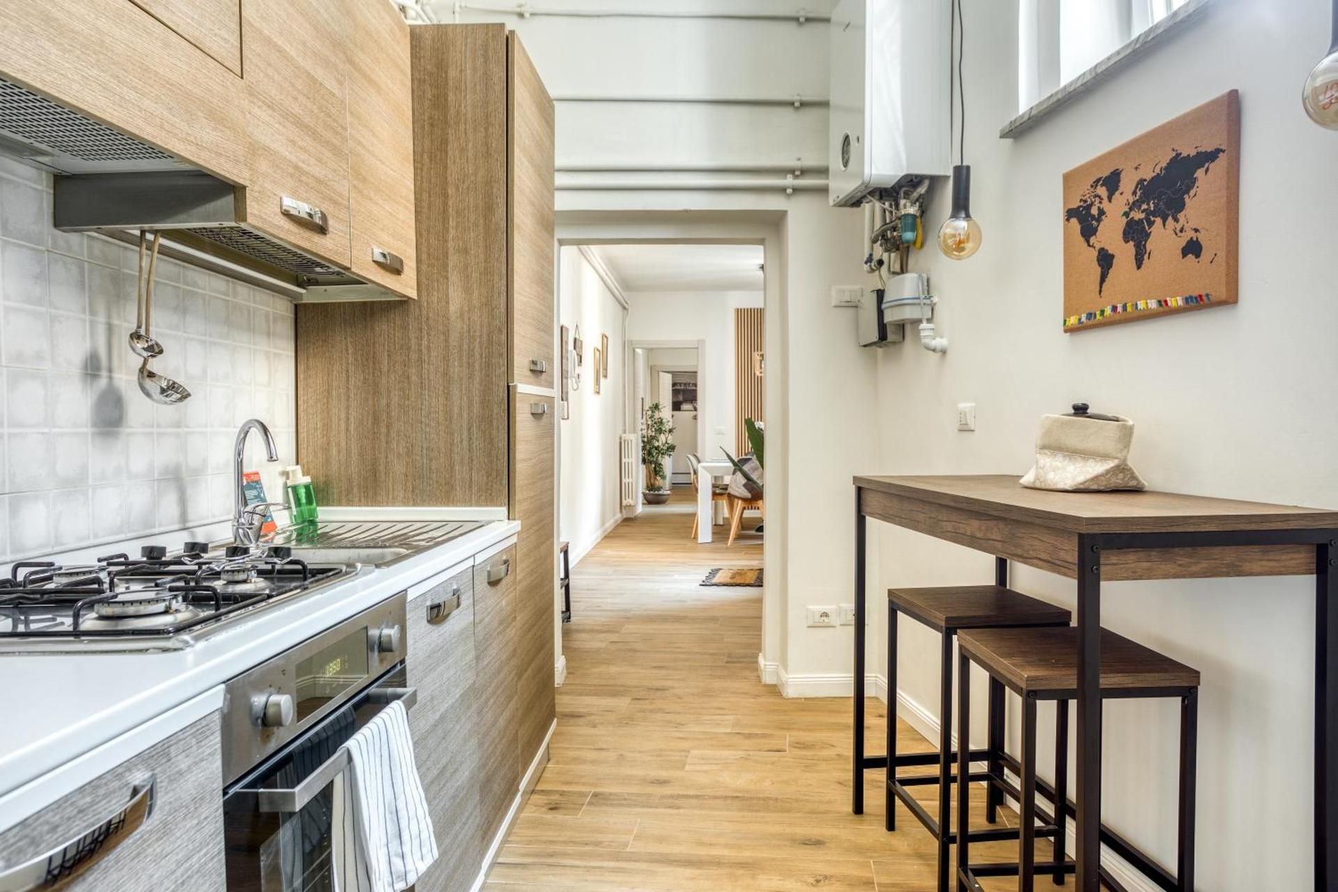 DELUXE APARTMENT