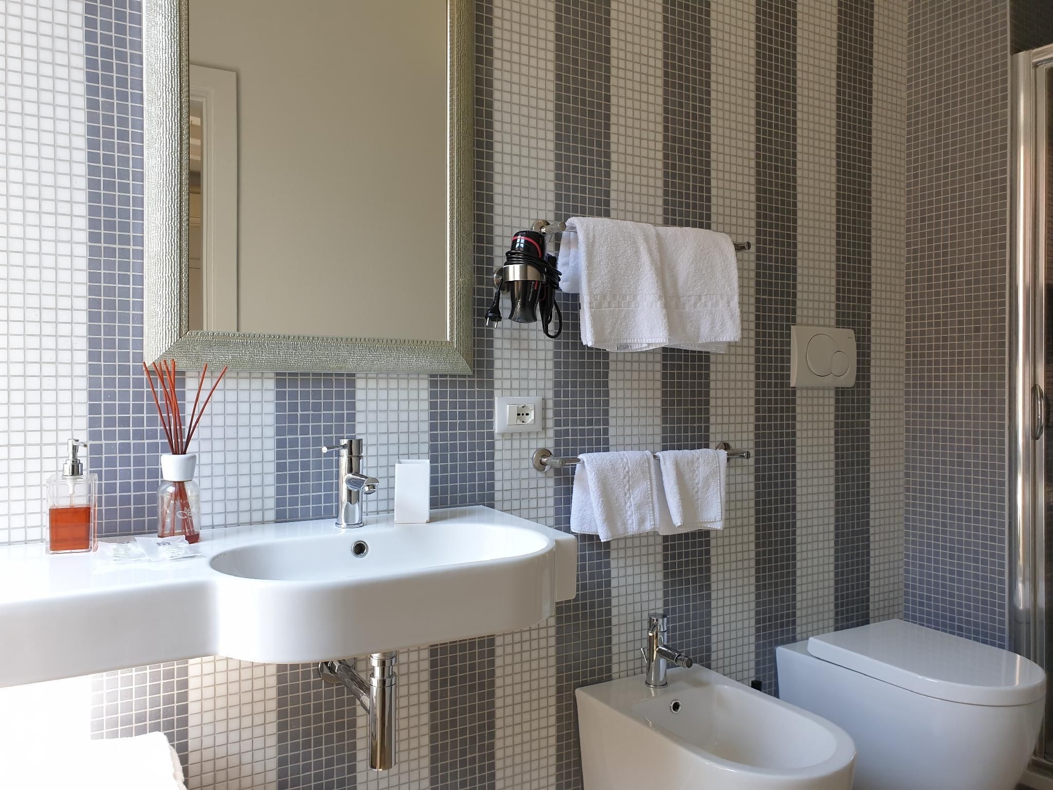 Double or Twin-Superior-Ensuite with Shower