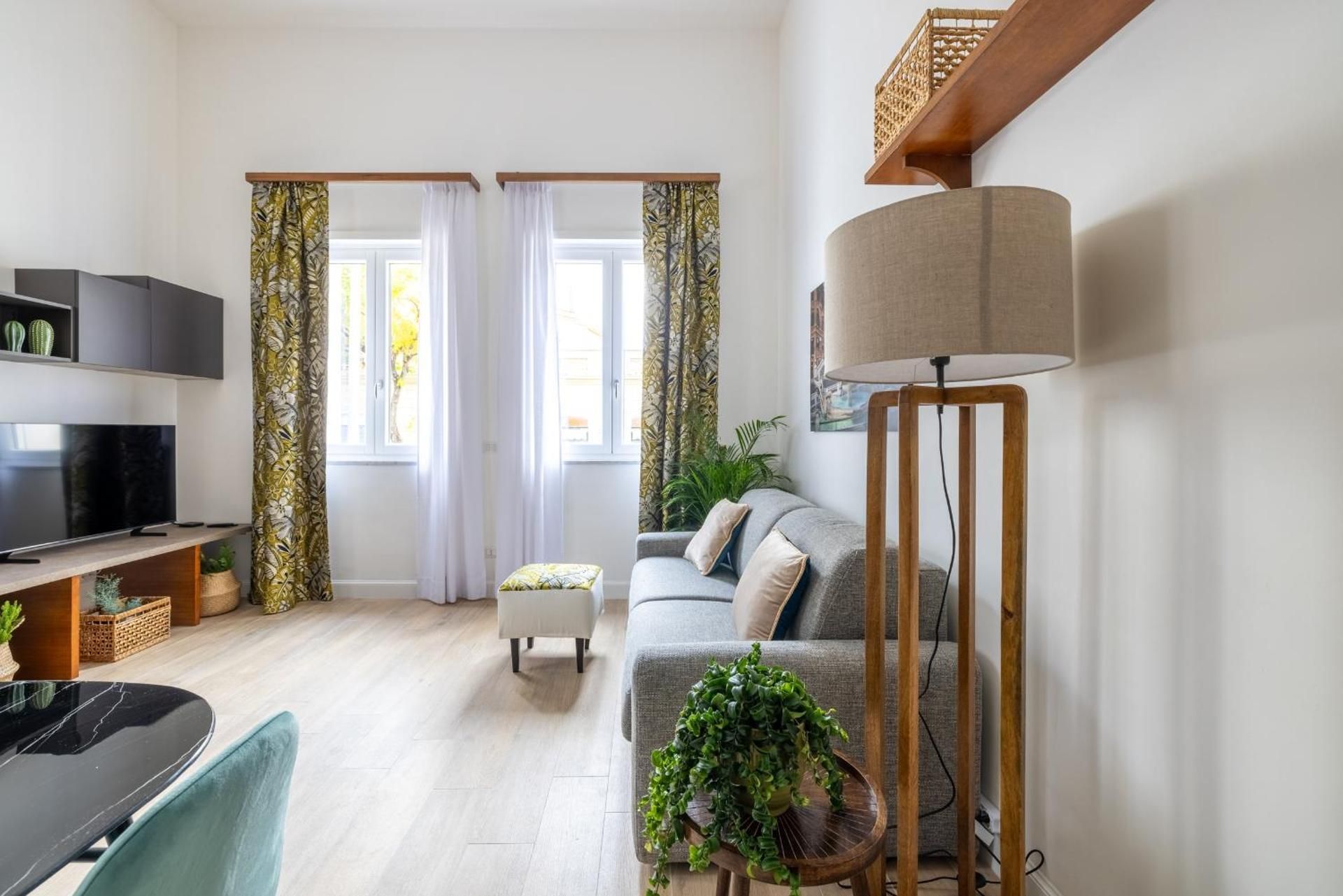 One-Bedroom Apartment