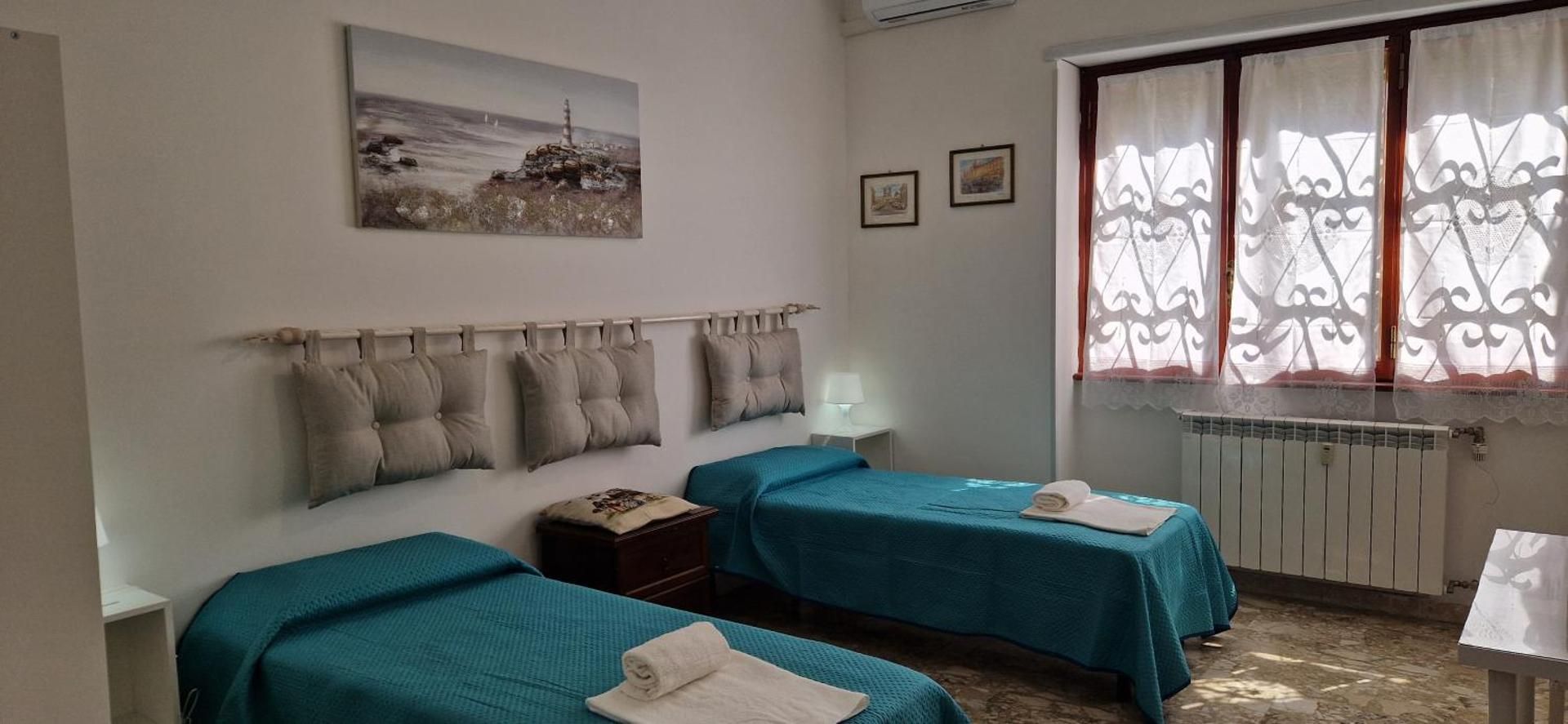 Twin Room with Shared Bathroom