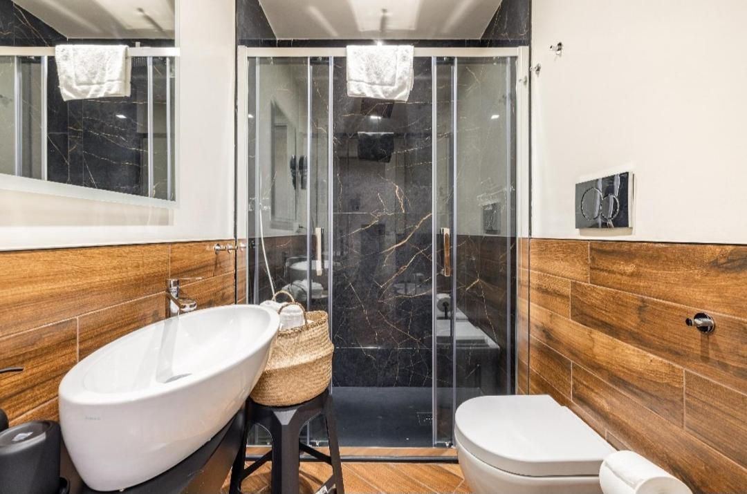 Large Double Room