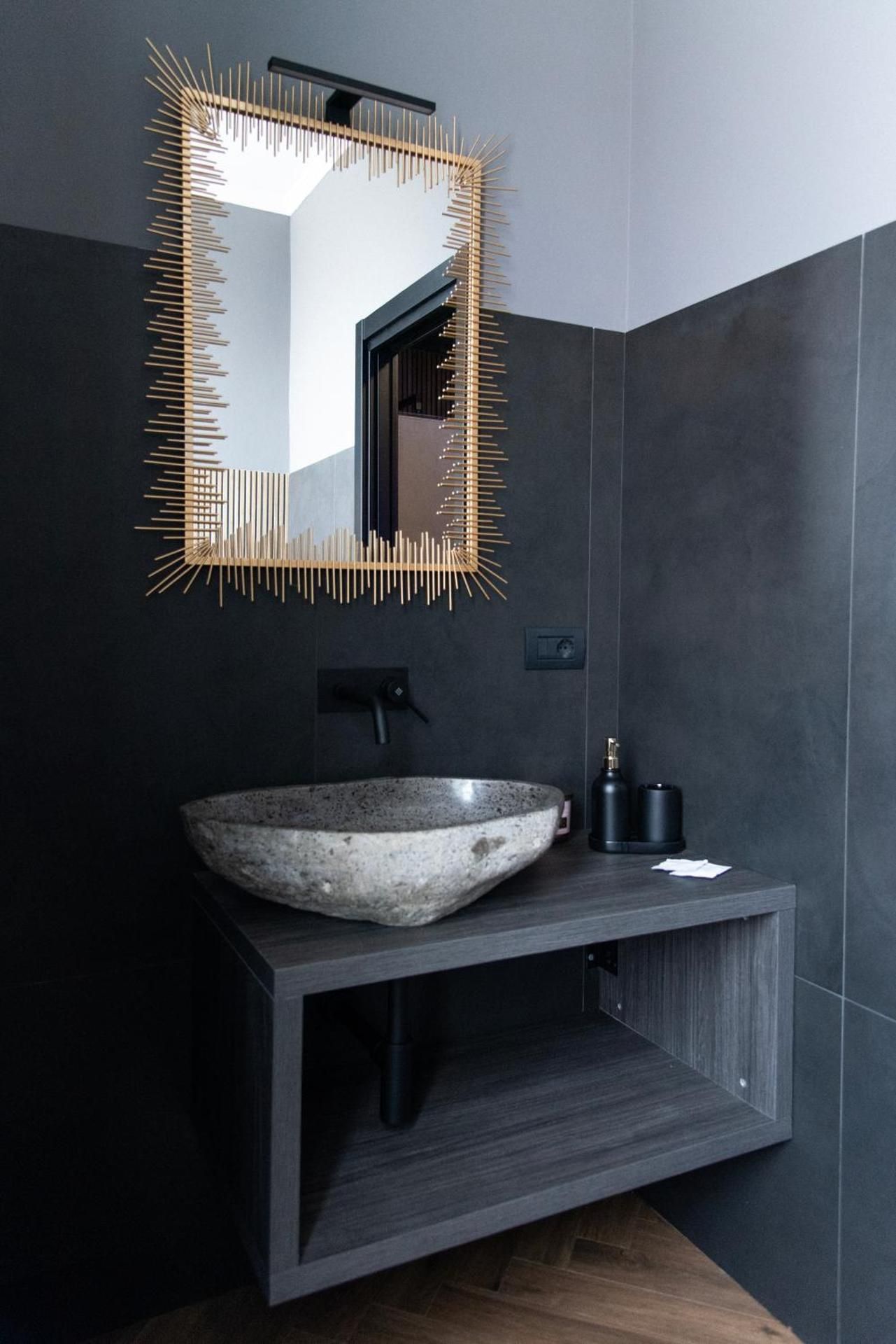 King Room with Spa Bath