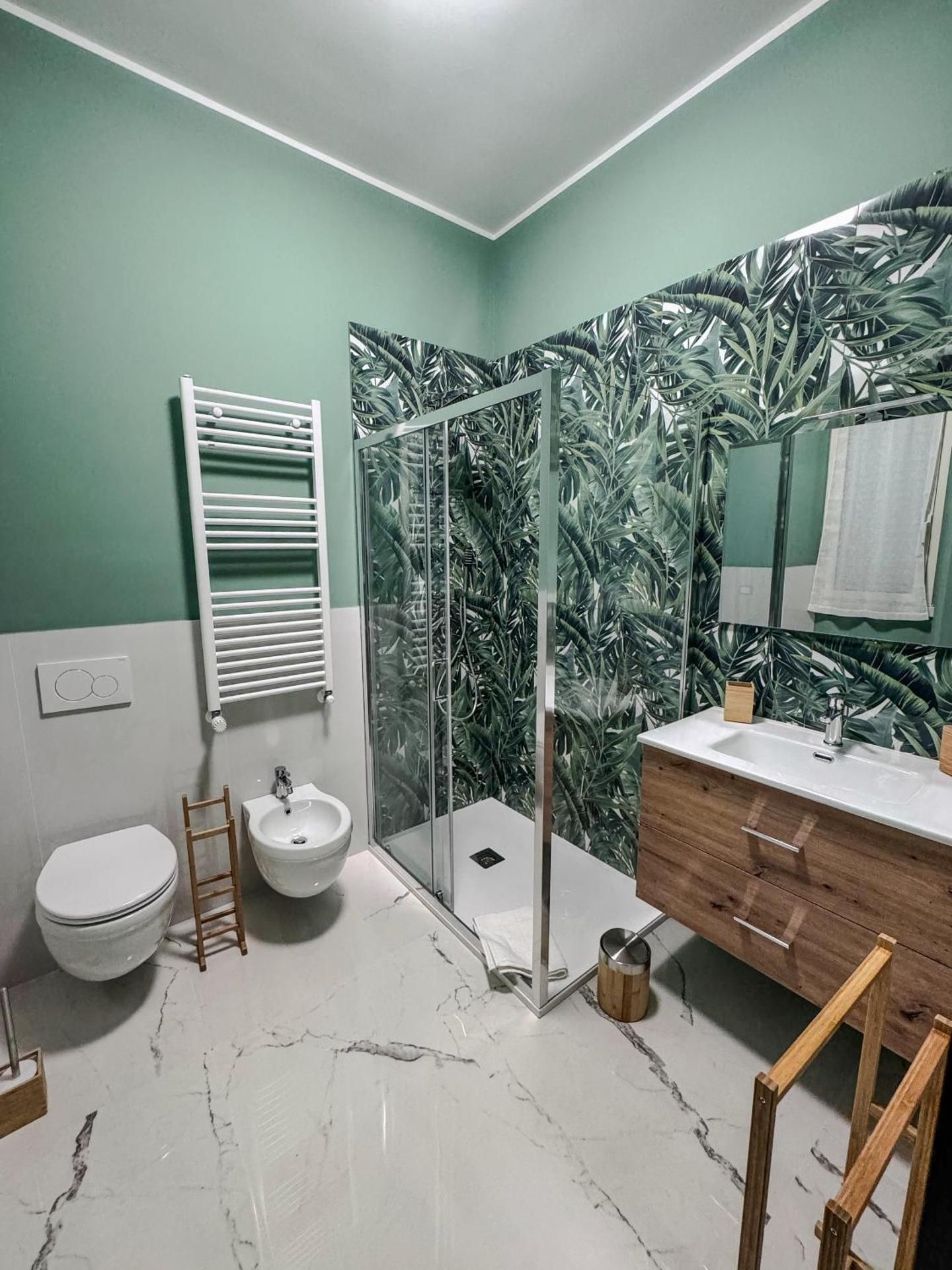 Large Double or Twin Room