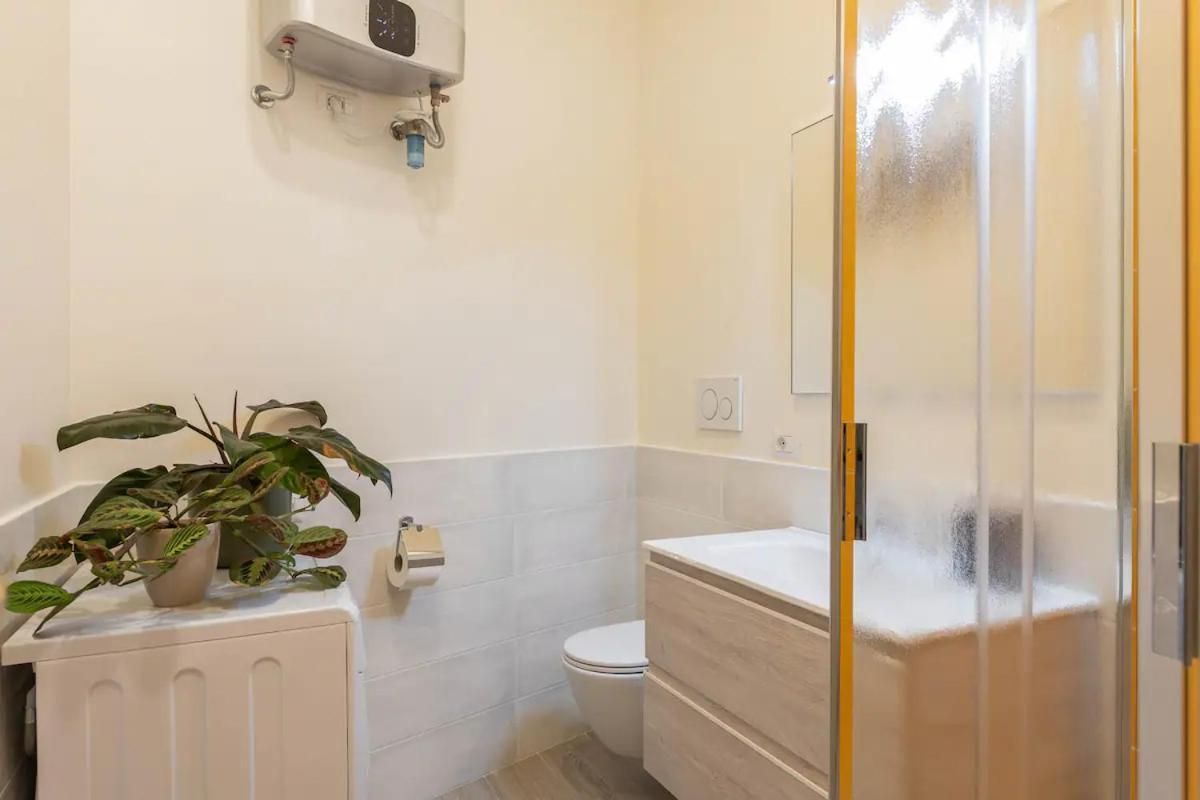 MARCANTONIO HOME ROME - Colosseum - Viale Manzoni 39 UP TO 7 people, Viale Manzoni 41 UP TO 5 people One-Bedroom Apartment 2