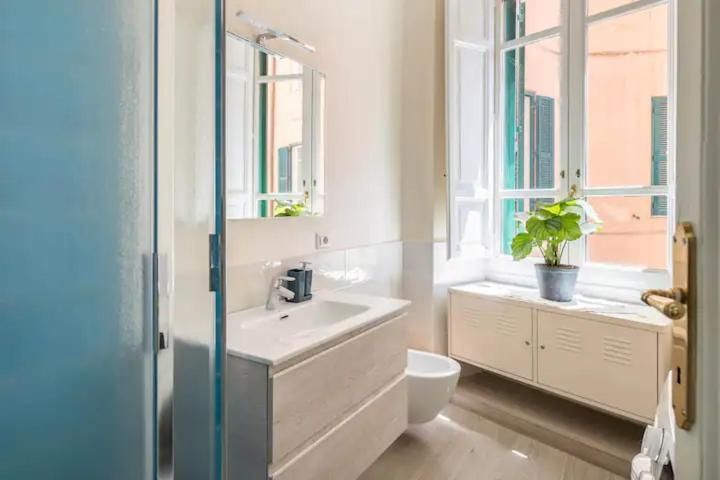 MARCANTONIO HOME ROME - Colosseum - Viale Manzoni 39 UP TO 7 people, Viale Manzoni 41 UP TO 5 people Two-Bedroom Apartment 3