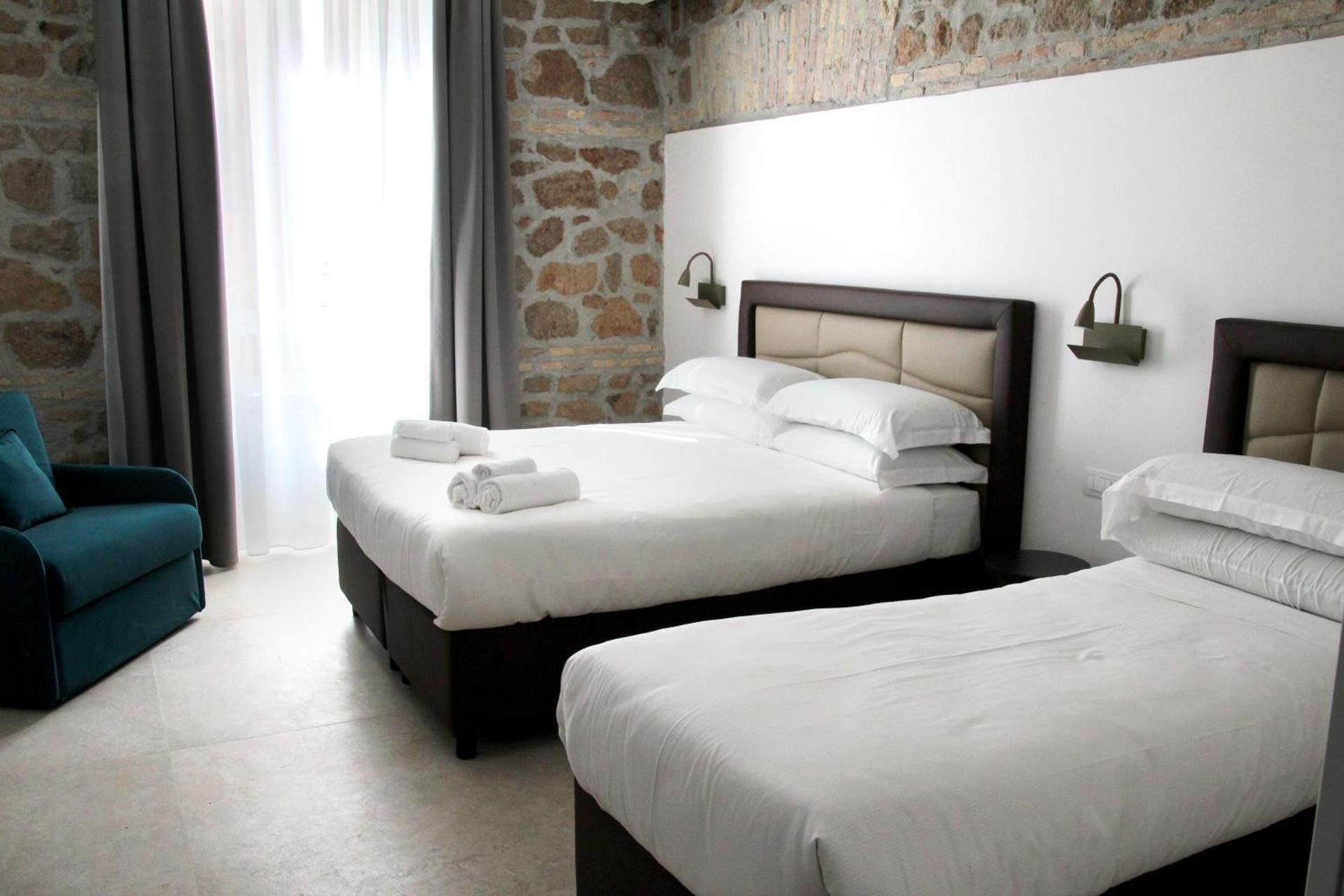 Luxury Triple Room