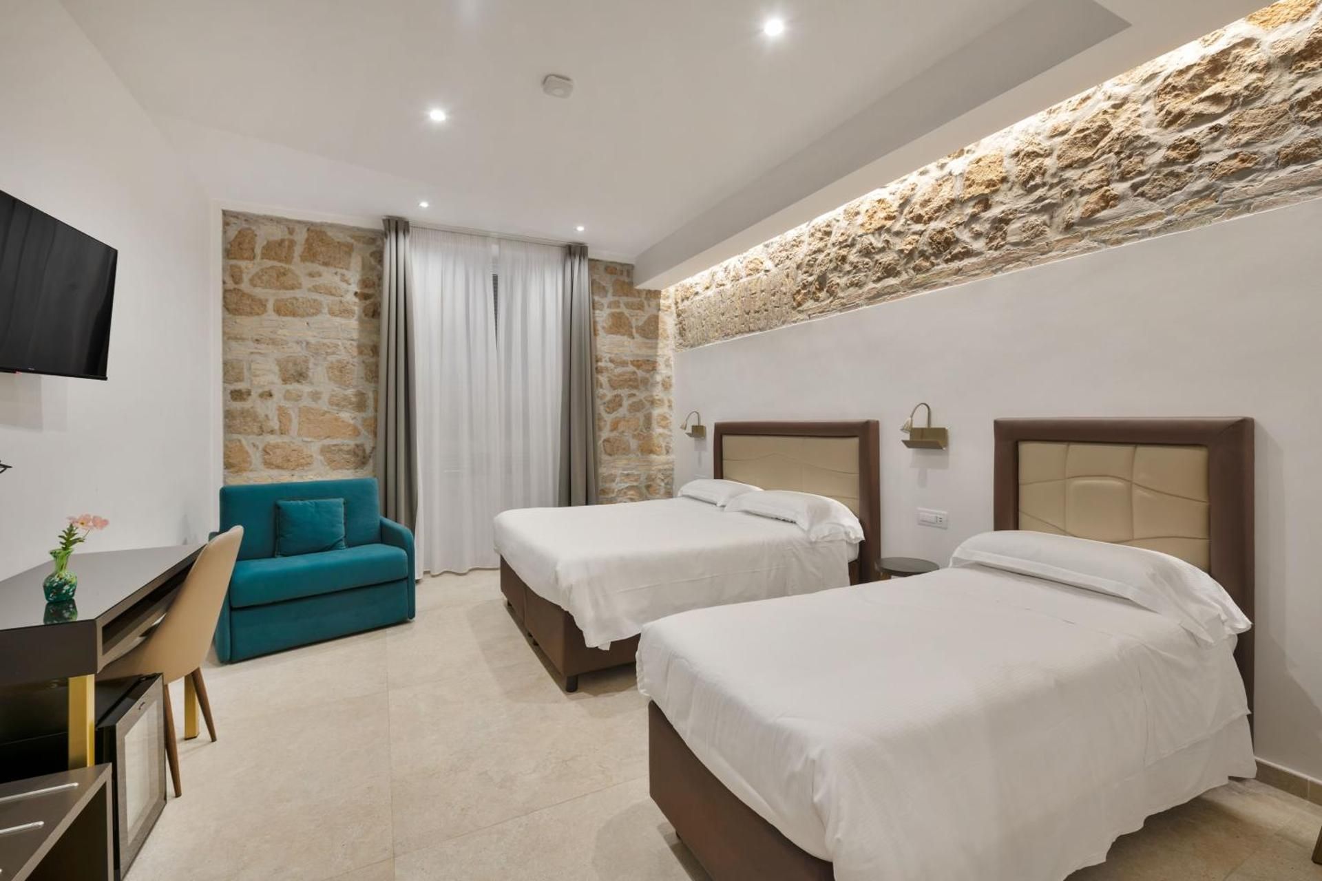 Luxury Quadruple Room