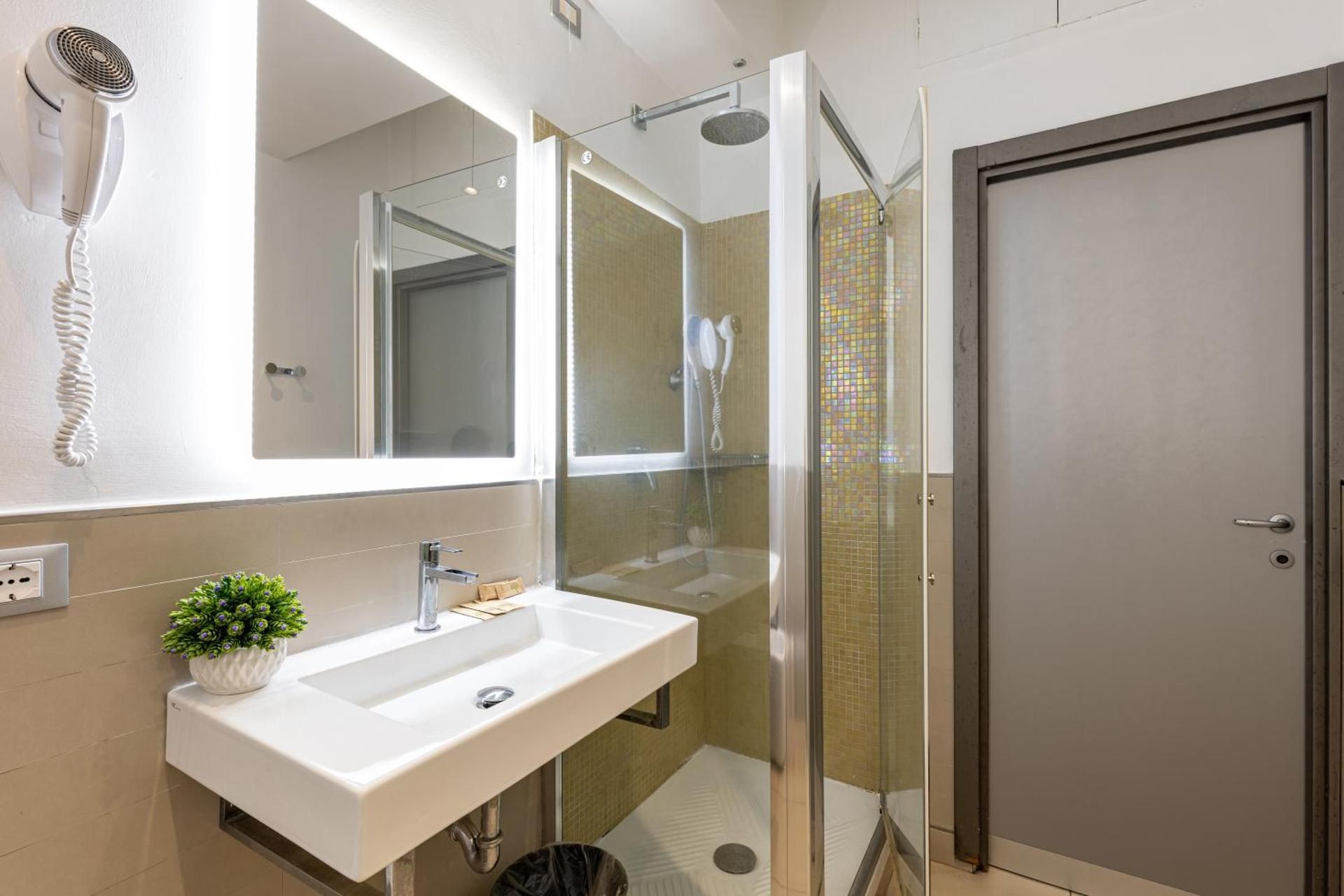 Comfort Triple Room