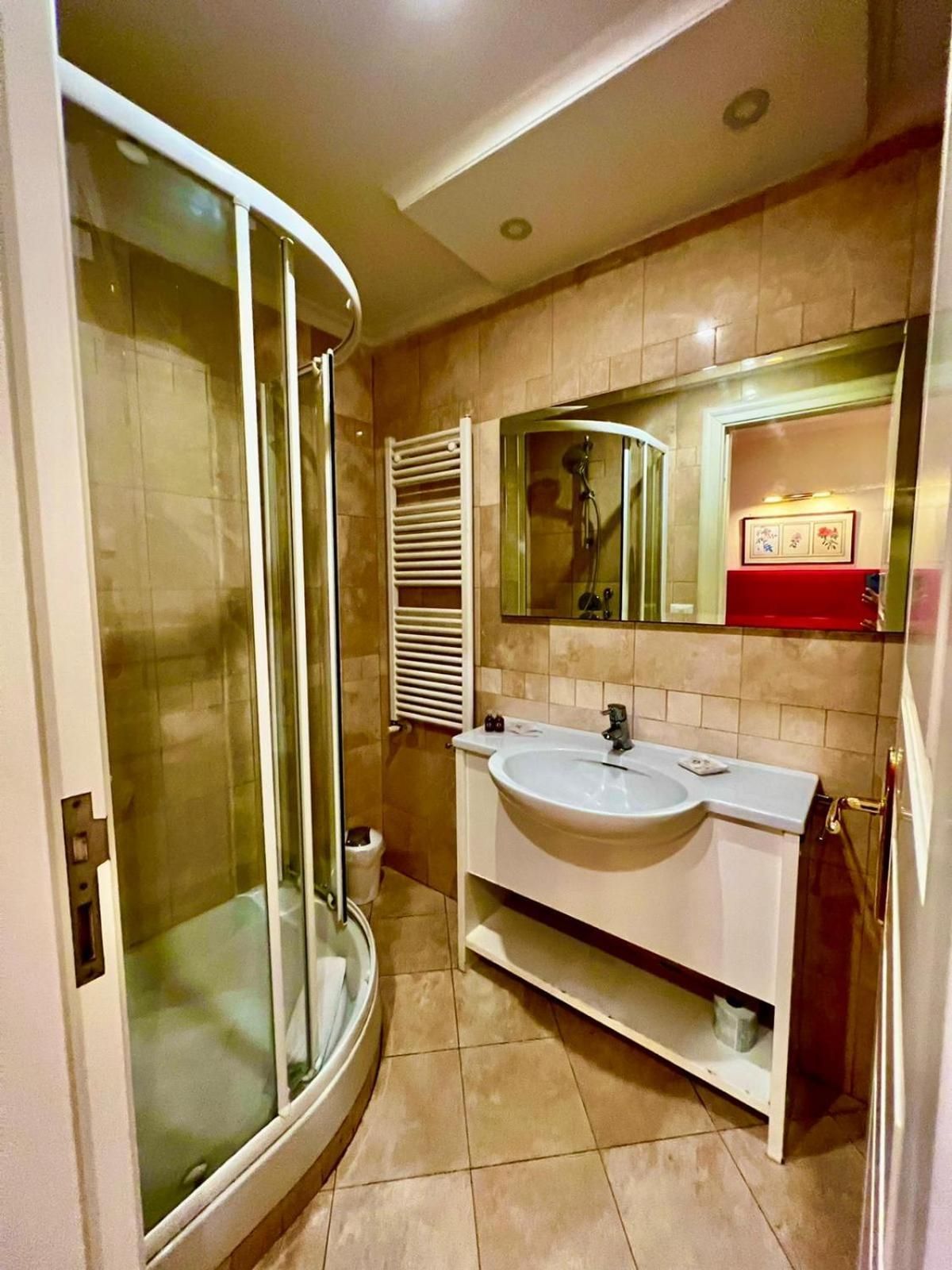 Large Double Room