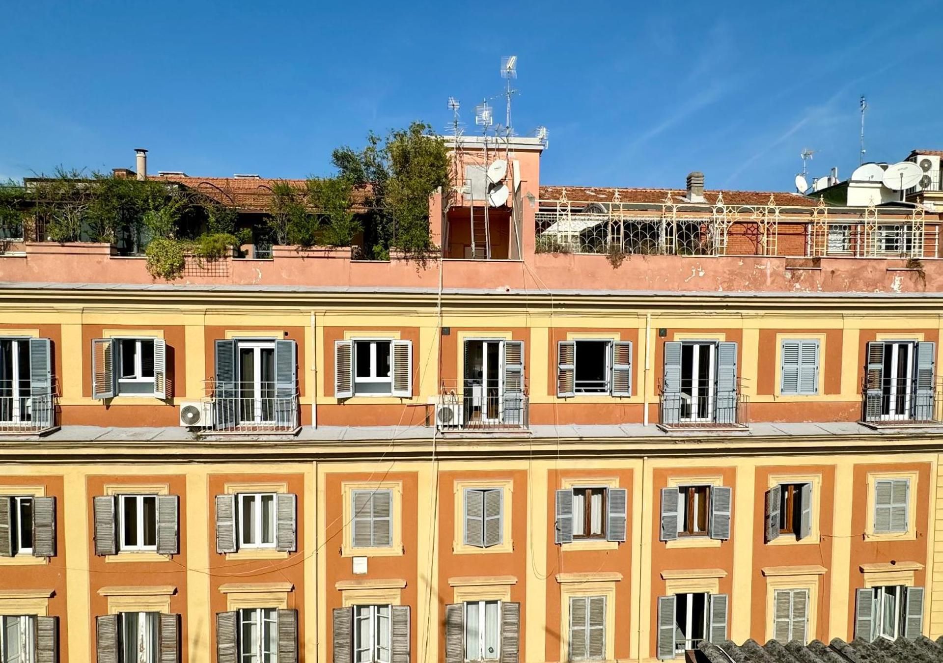 Floor 6 Boutique Rooms by DOT Suites