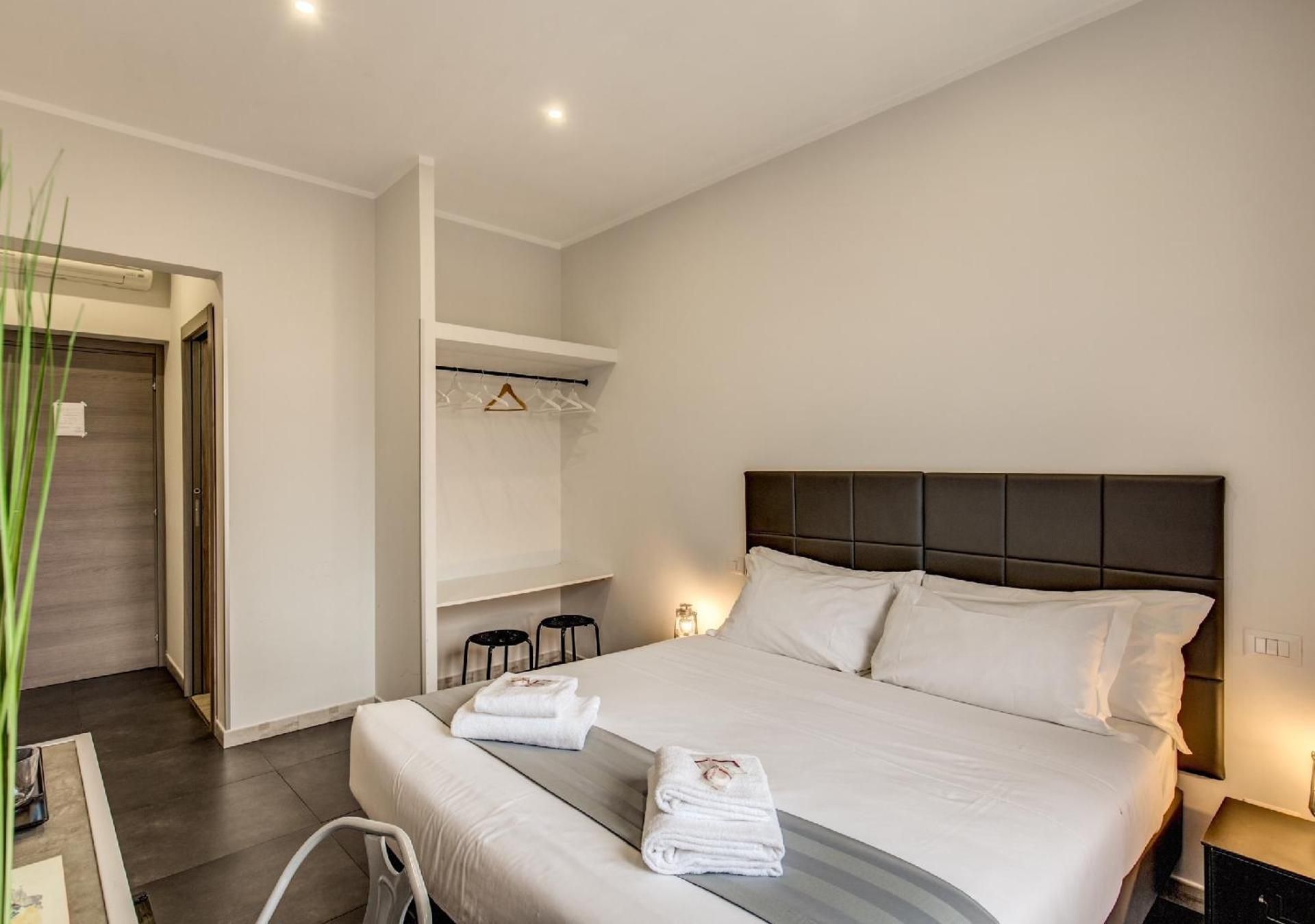 Floor 6 Boutique Rooms by DOT Suites Double Room 2