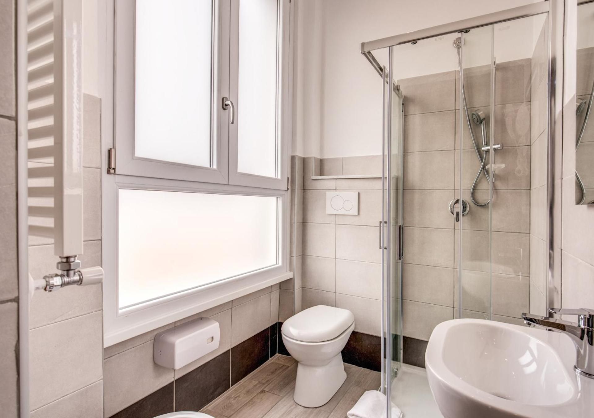 Floor 6 Boutique Rooms by DOT Suites Double or Twin Room with Balcony 3