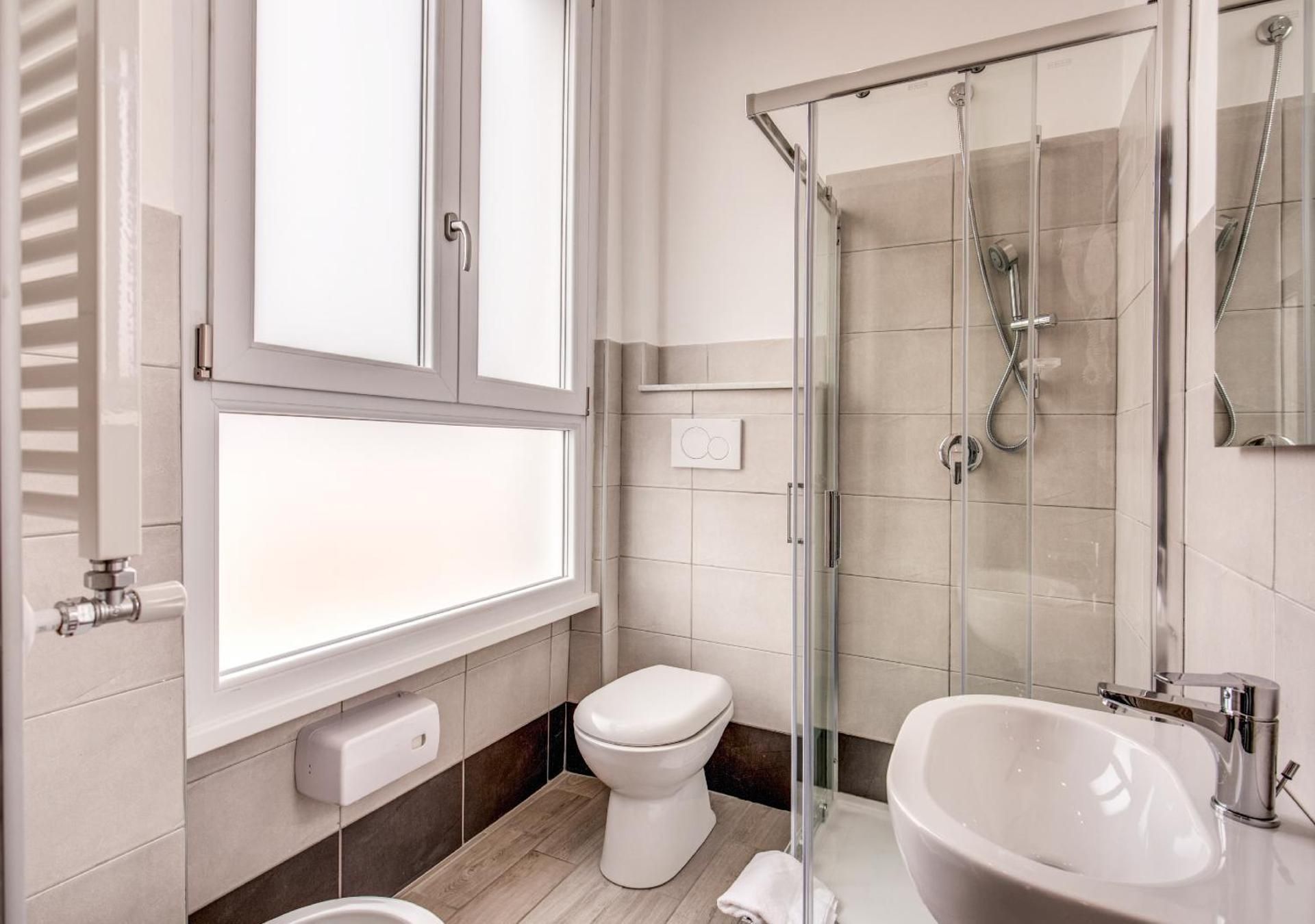 Floor 6 Boutique Rooms by DOT Suites Triple Room with Balcony 3