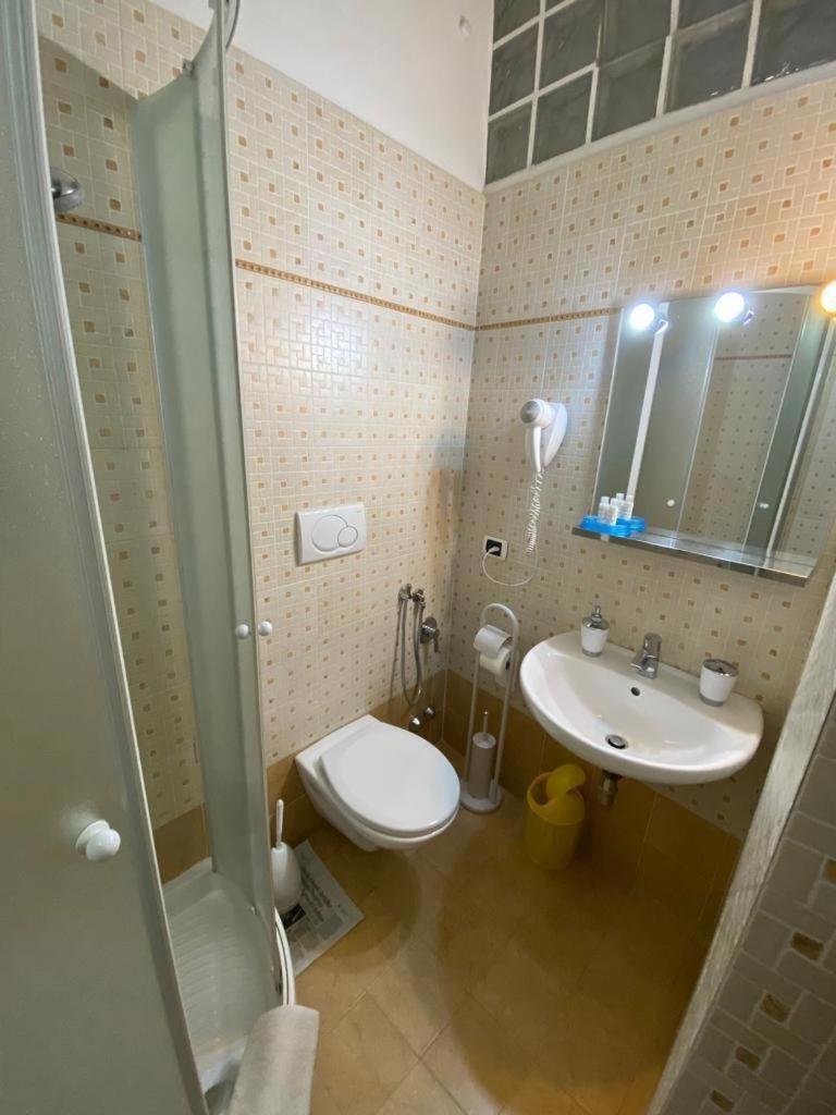 tagliaferri lucia Classic Triple Room 3