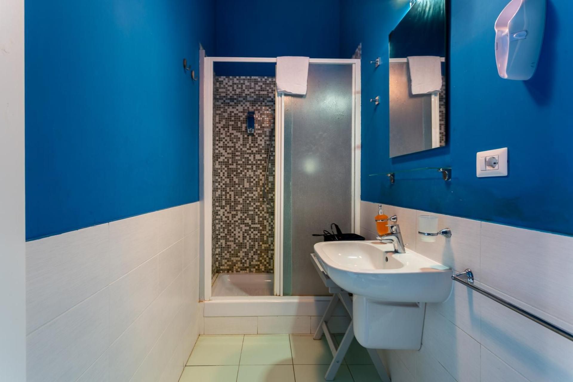 Triple Room with Private Bathroom