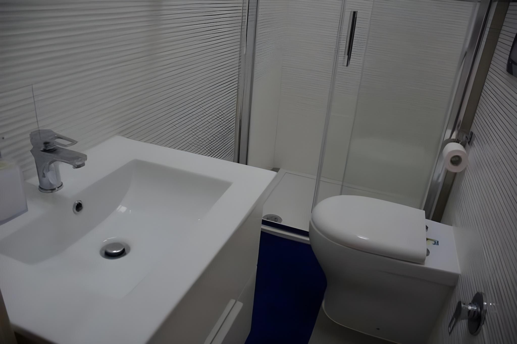 Rome Inn Italy B&B Single Room with Private Bathroom 2