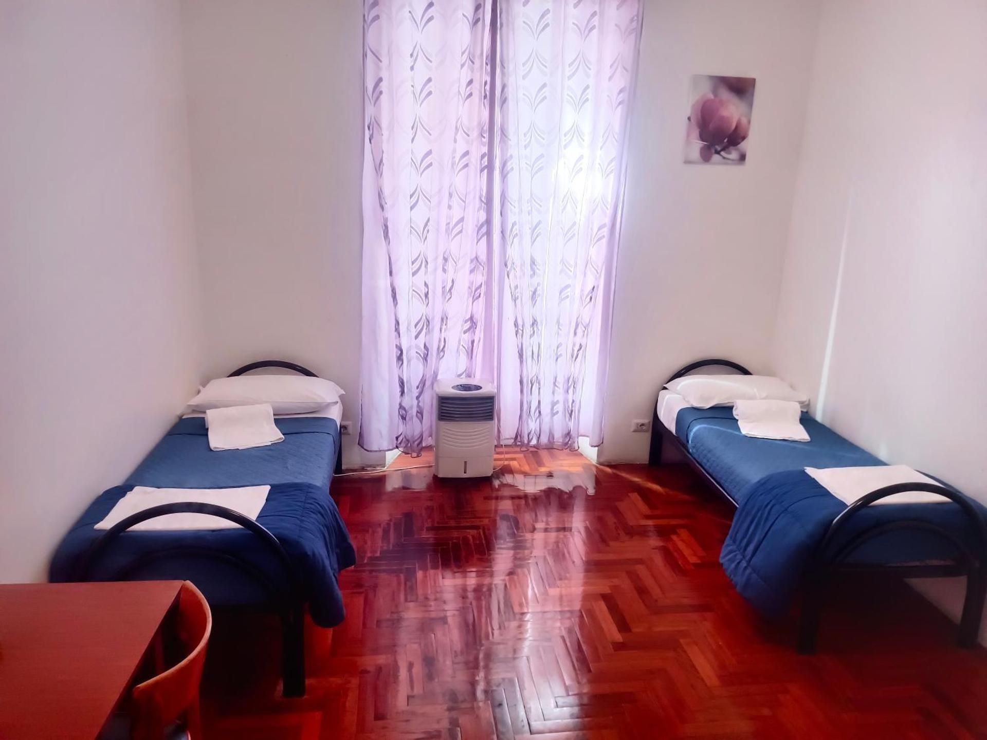Twin Room with Shared Toilet