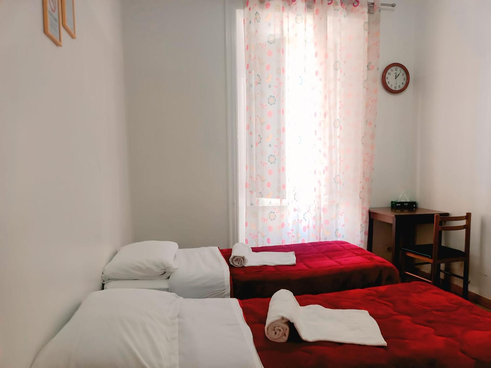 Twin Room with Shared Toilet