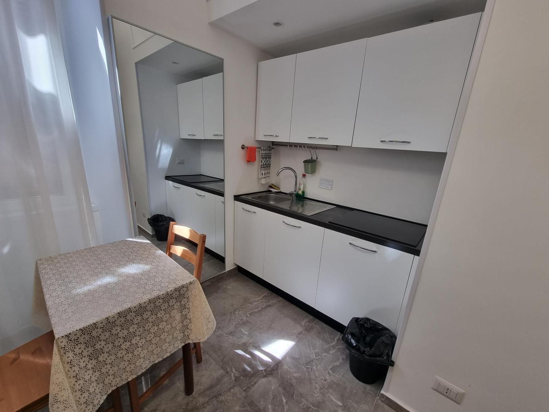 Twin Room with Private External Bathroom