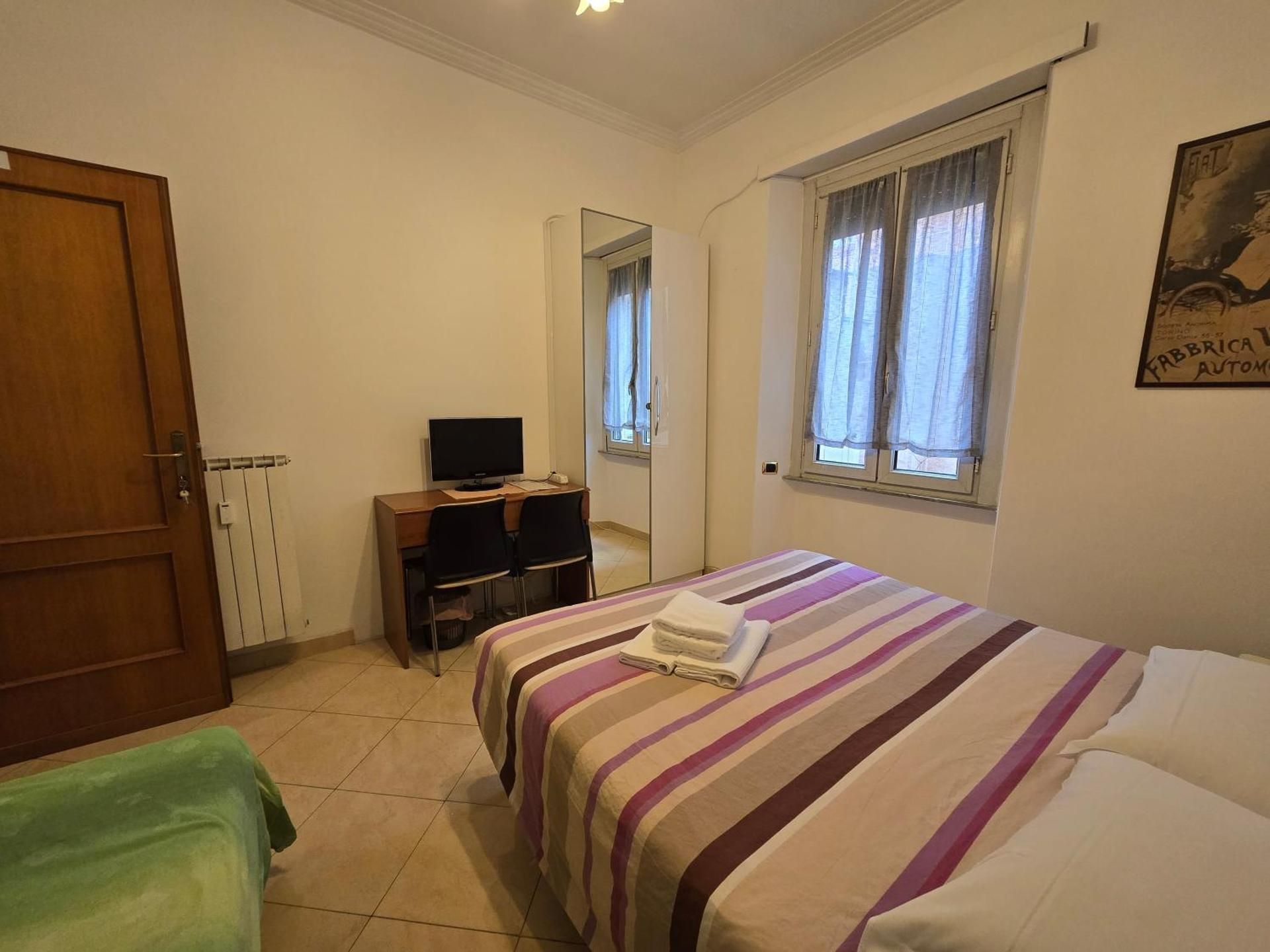 Double or Twin Room with Private External Bathroom