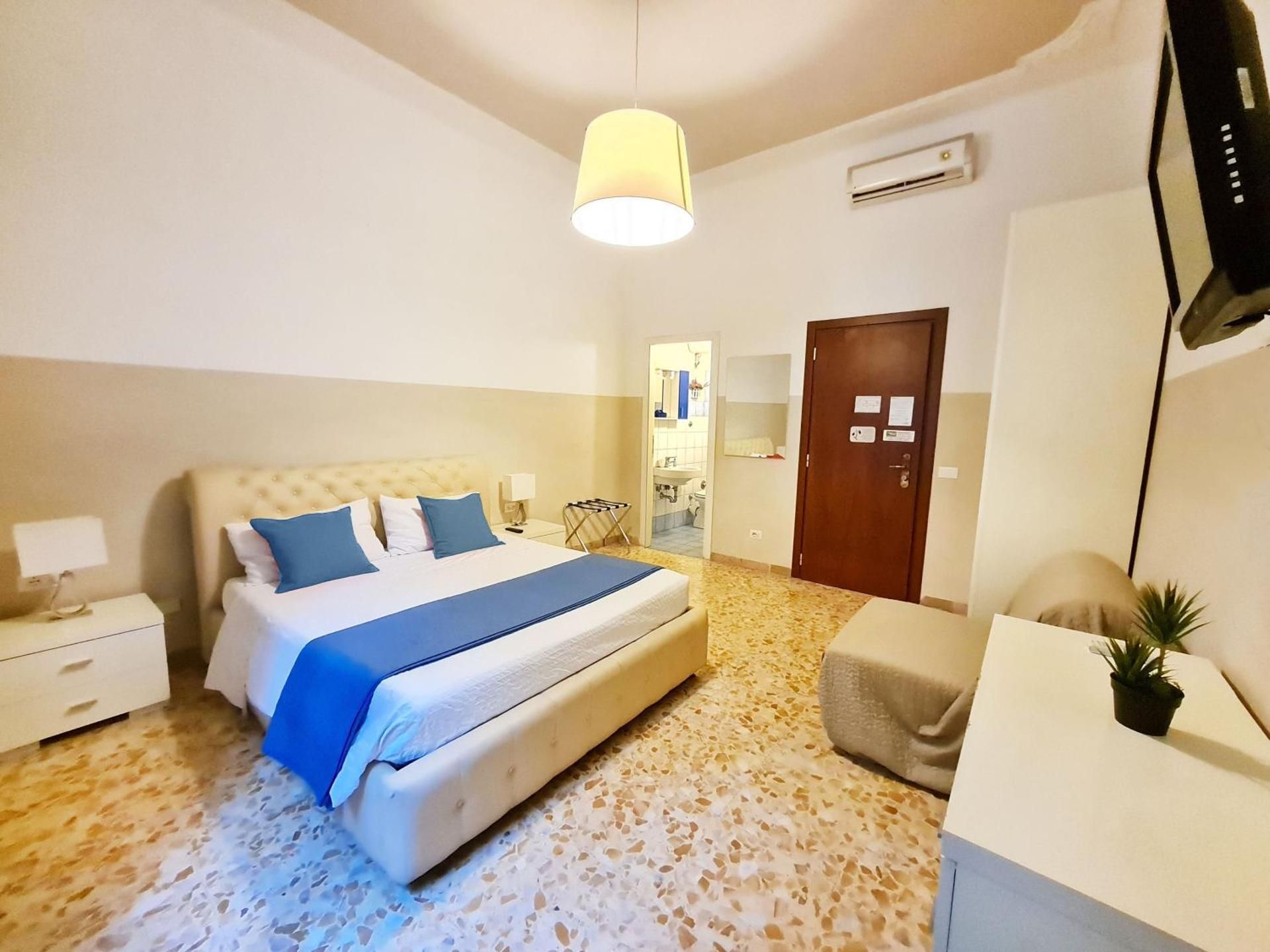 Triple Room with Bathroom