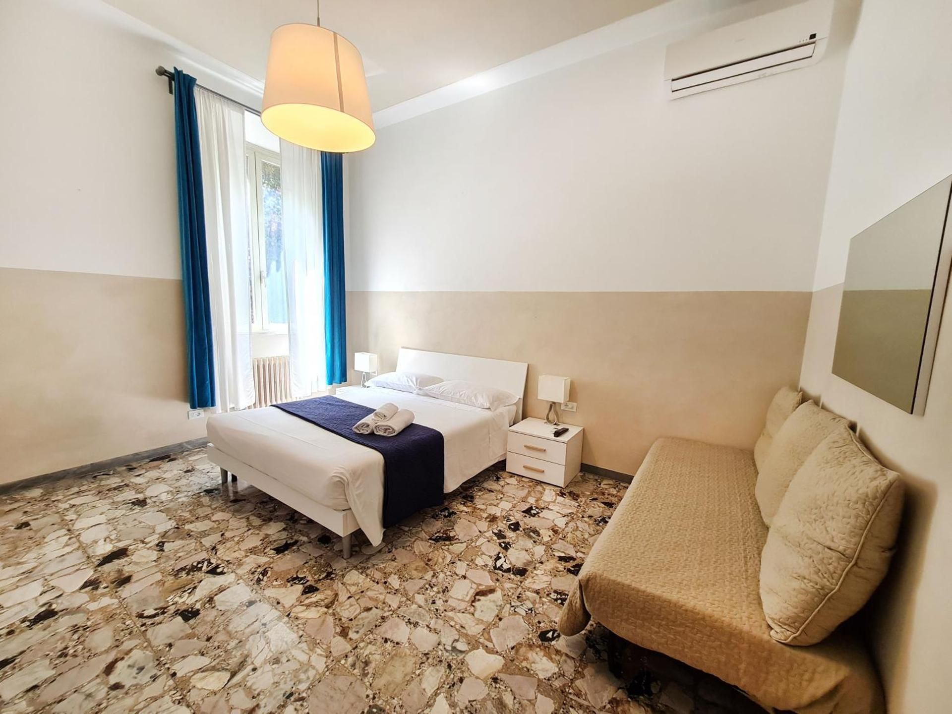 Triple Room with Private External Bathroom