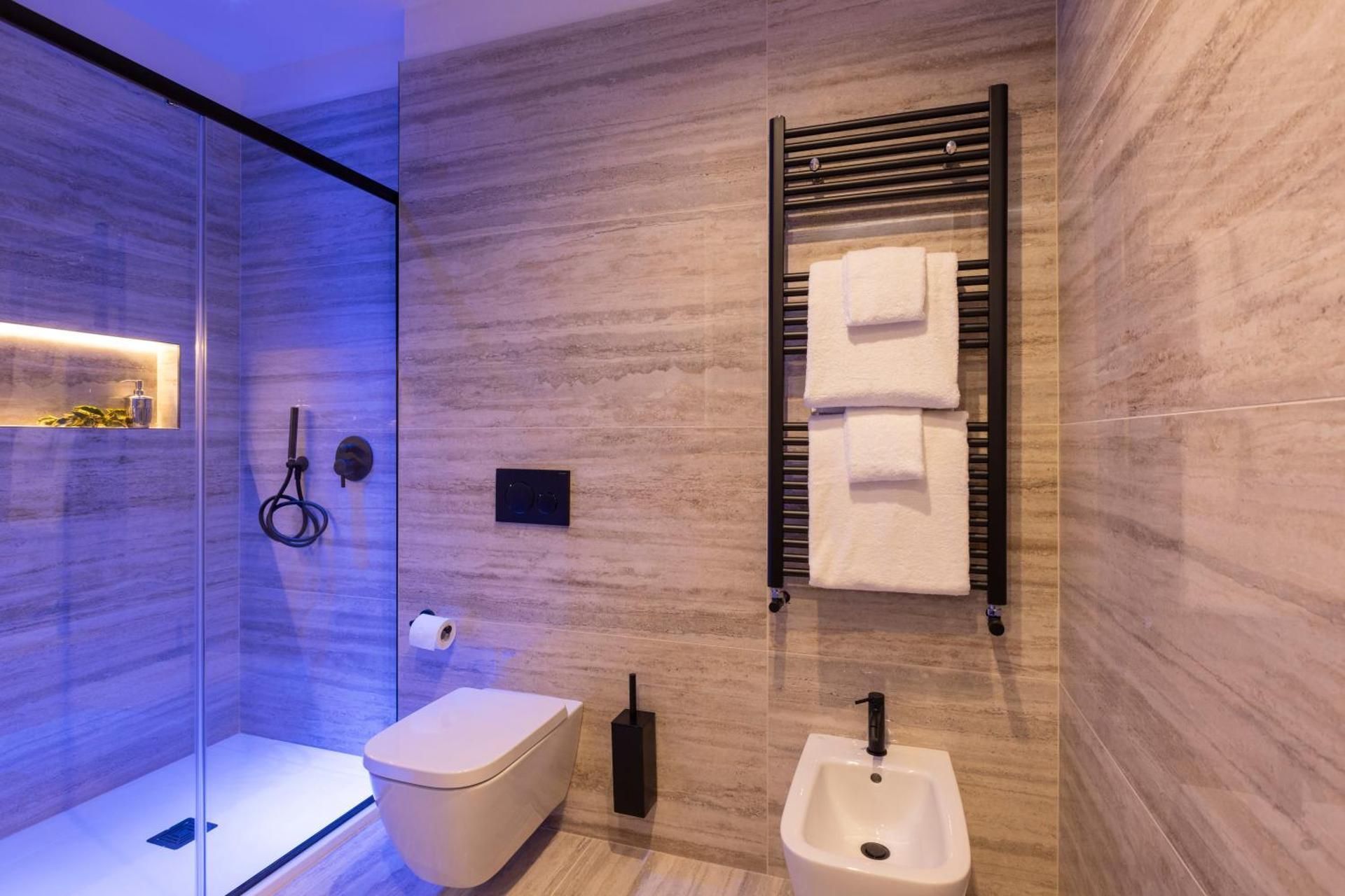 Suite Hot Tub Pool
