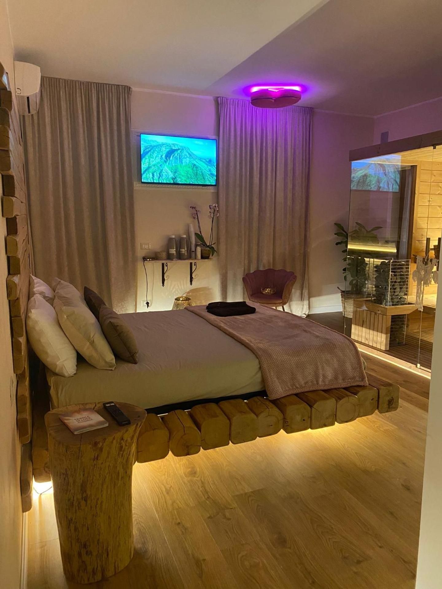 Love Space Sensory Spa & relax suite